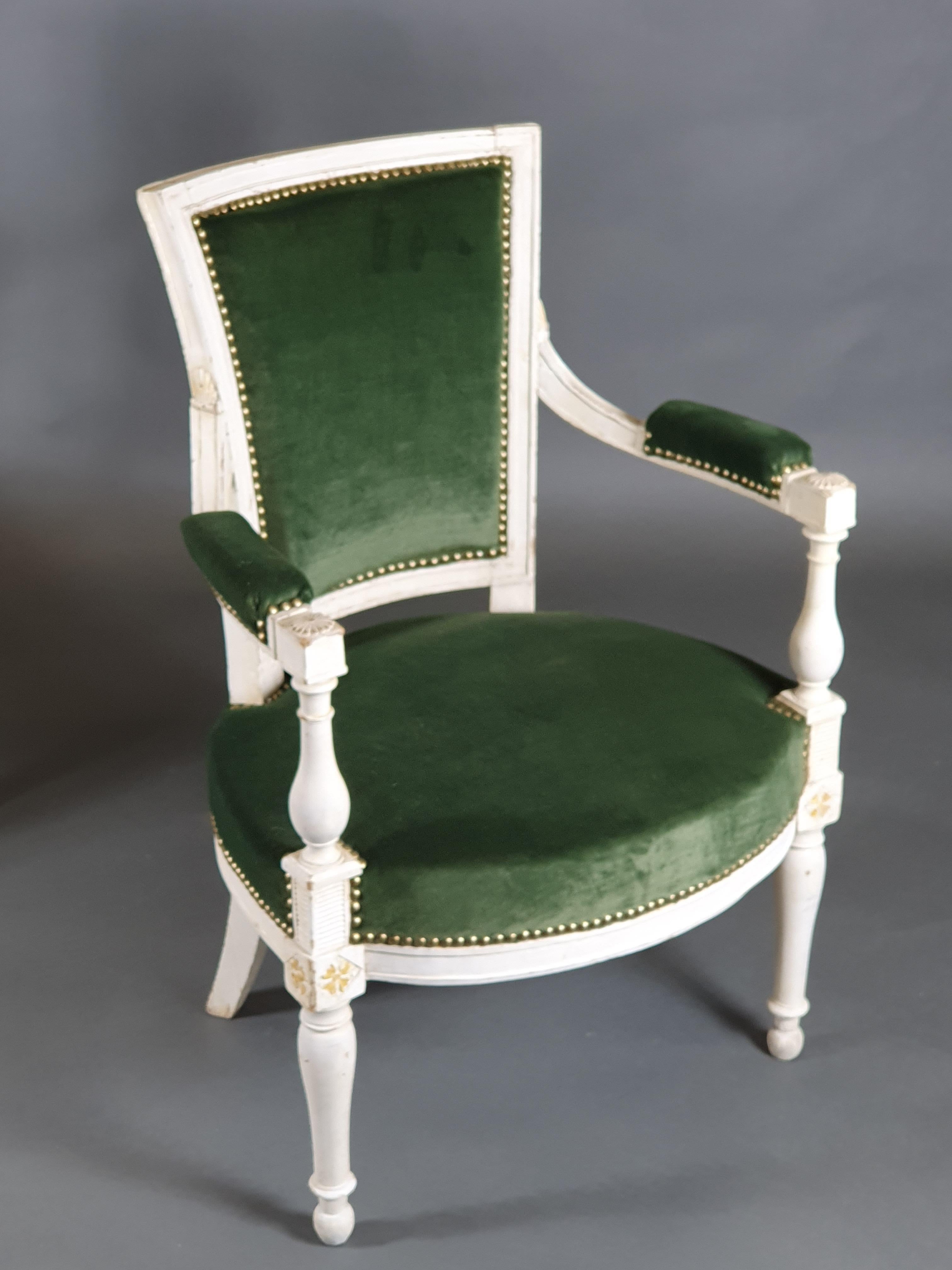 Pair Of Directoire Armchairs In White Lacquered Wood  For Sale 6