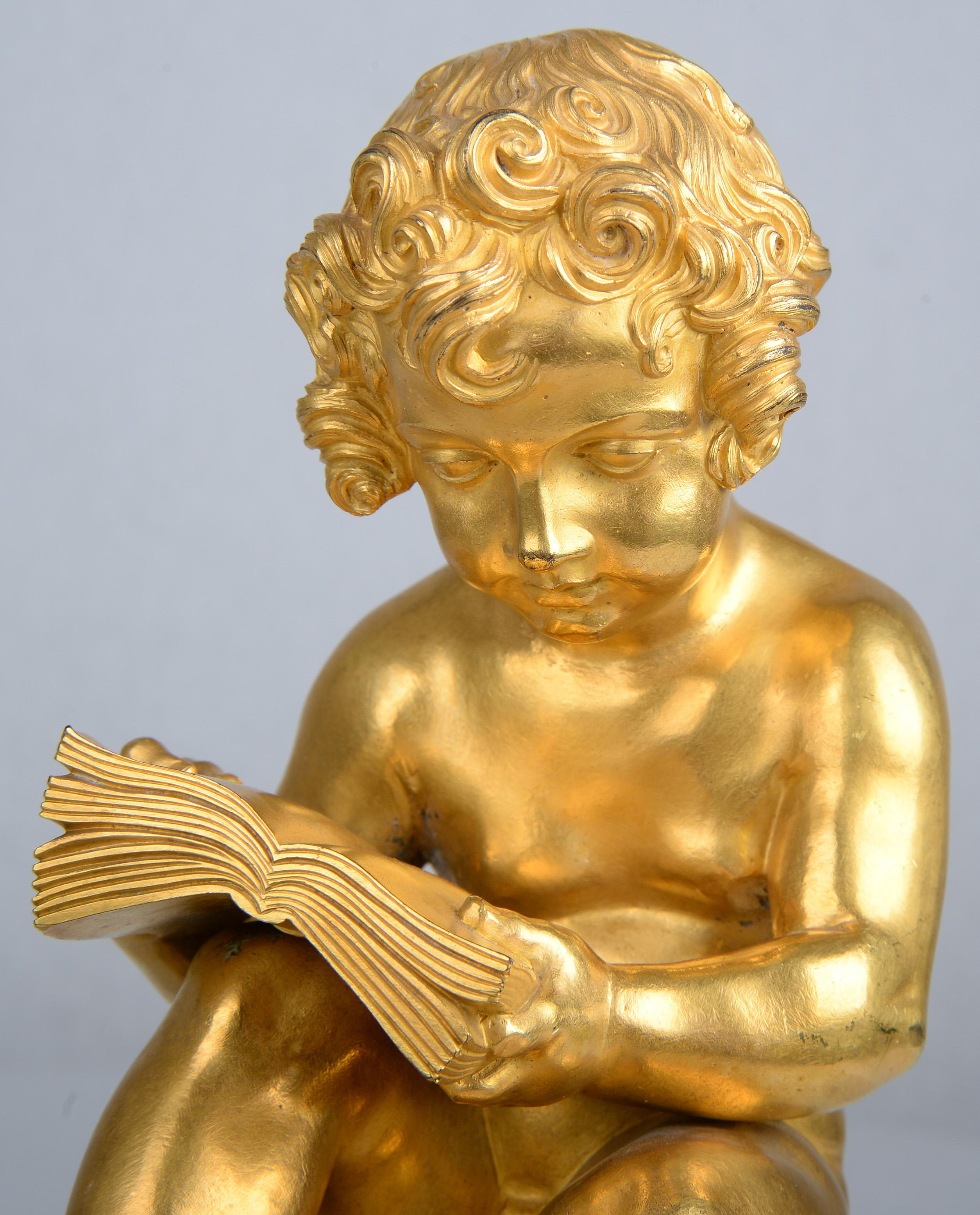 Pareja de esculturas alegóricas de niños en bronce dorado del Directorio en venta 3