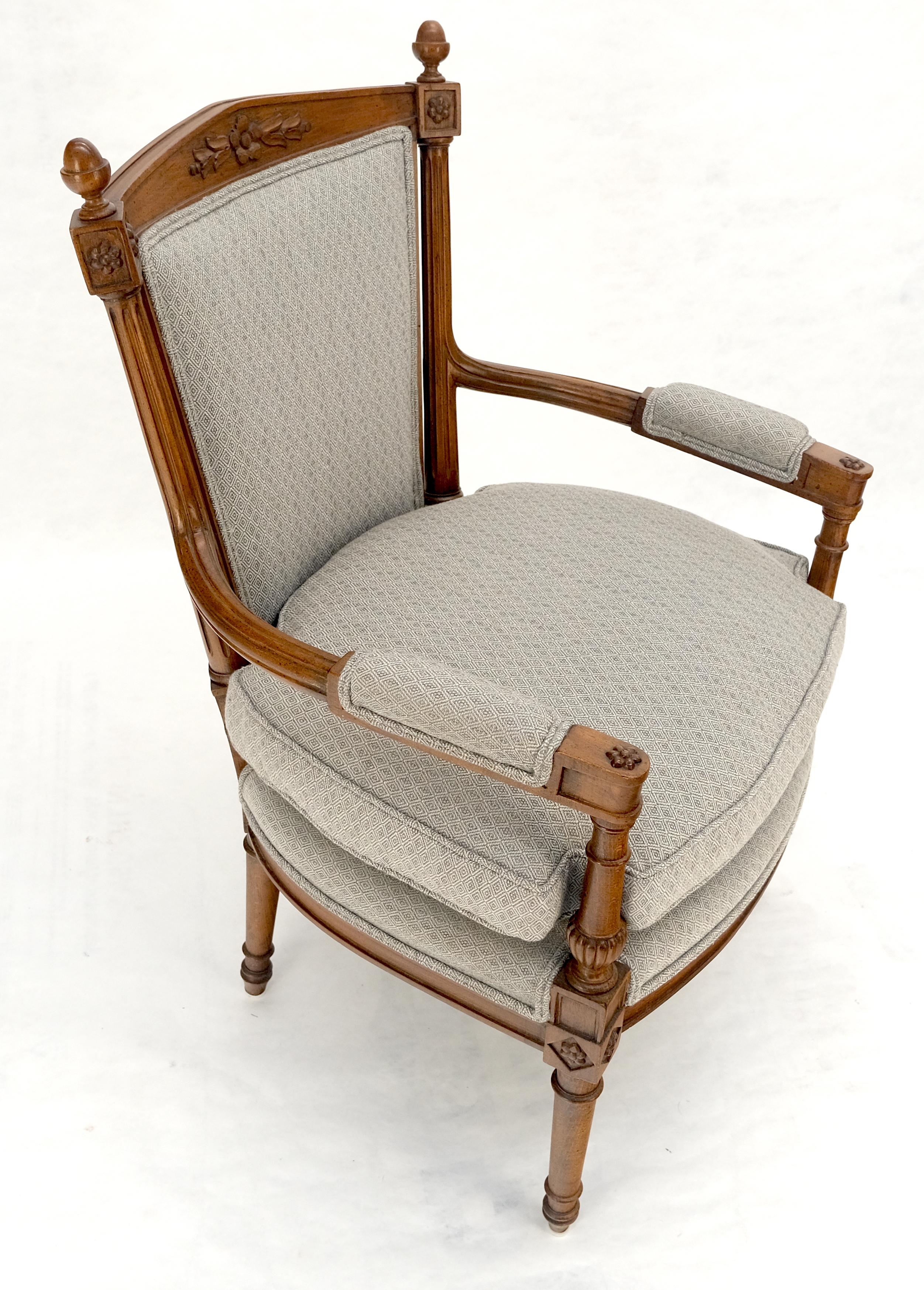 Paire de chaises longues à accoudoirs en cerisier massif, style Directoire, avec épis de faîtage MINT ! en vente 9