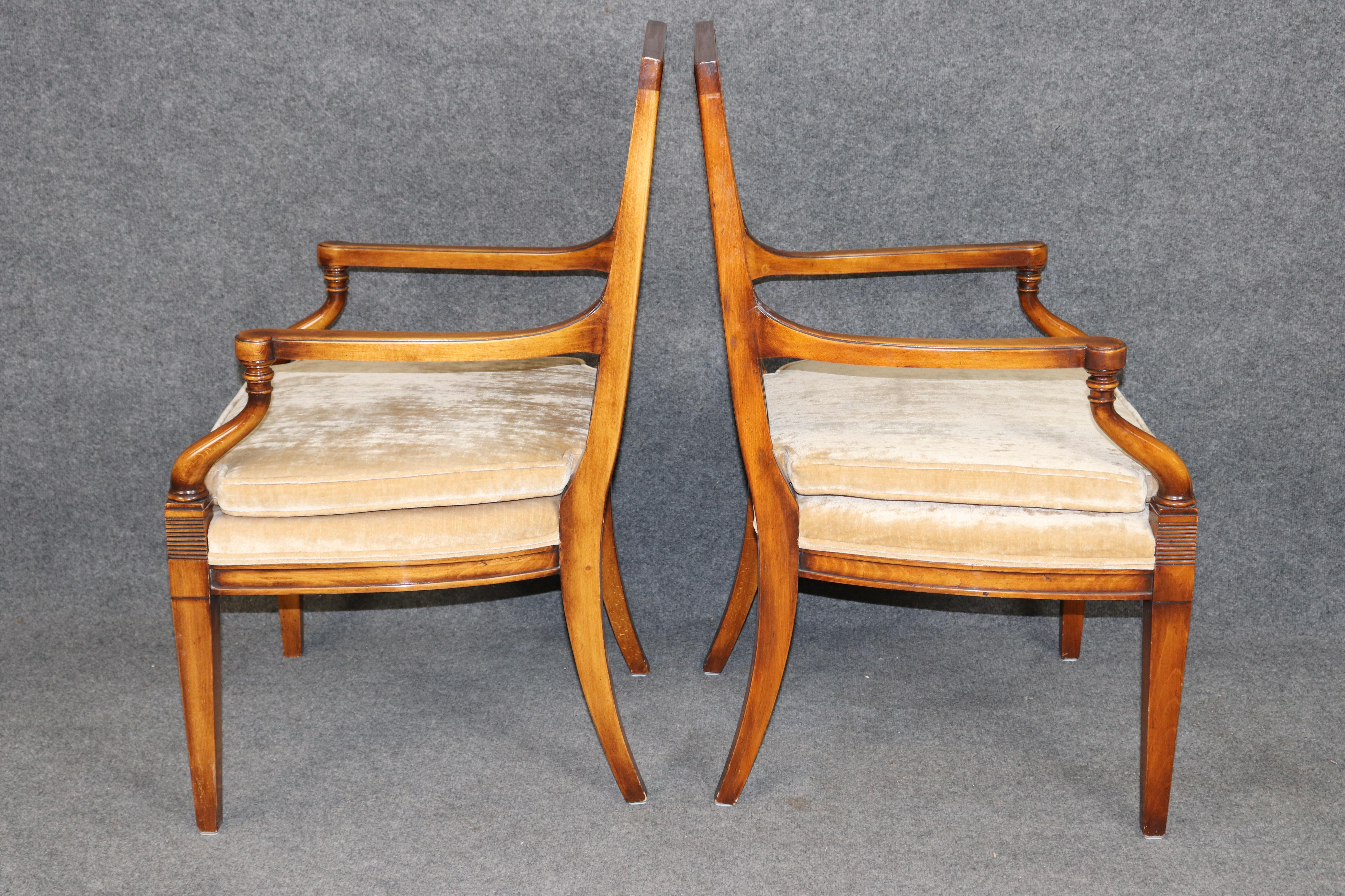 Pair of Directoire Style Carved Armchairs Attributed to Theodore Alexander In Good Condition For Sale In Swedesboro, NJ