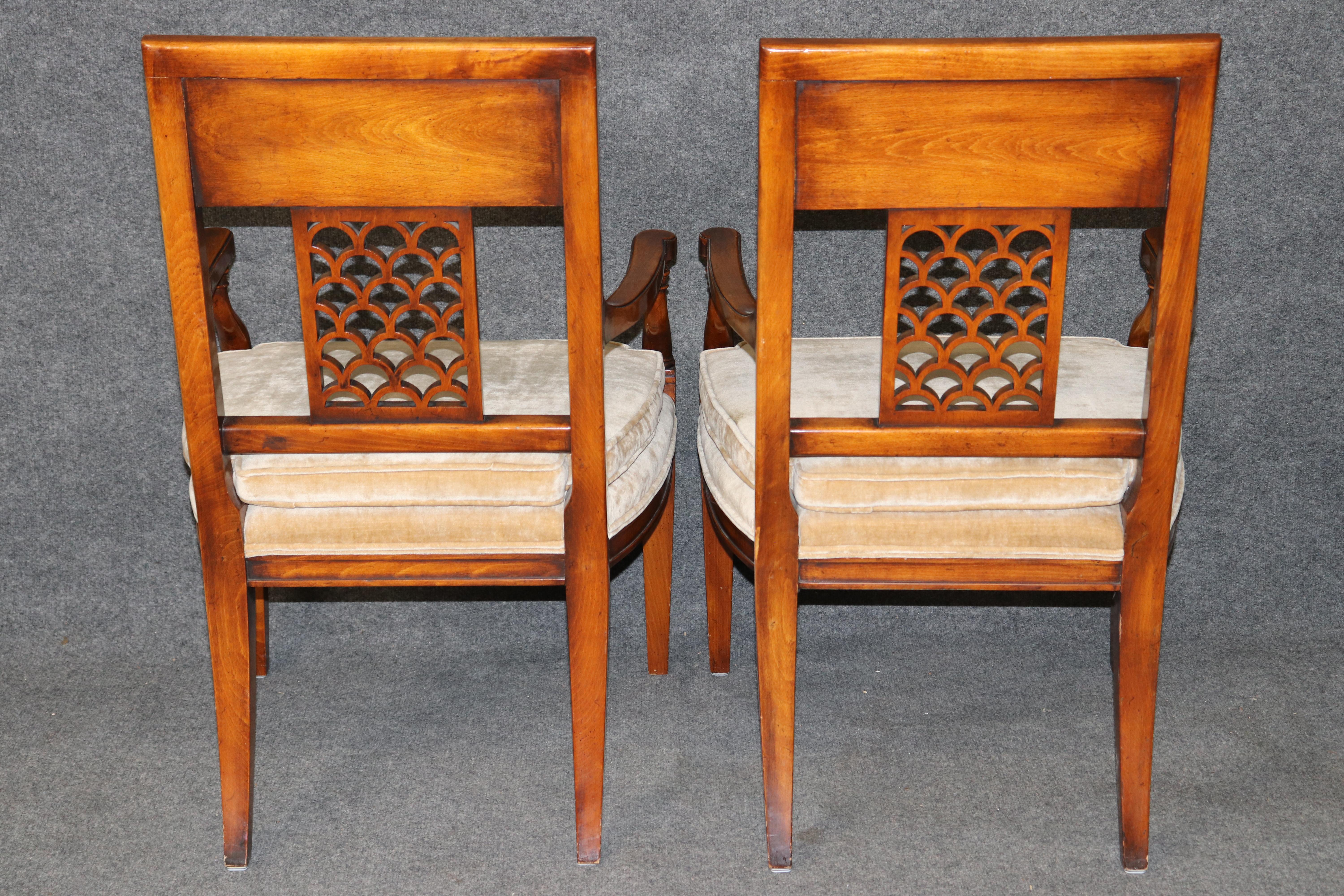 20th Century Pair of Directoire Style Carved Armchairs Attributed to Theodore Alexander For Sale
