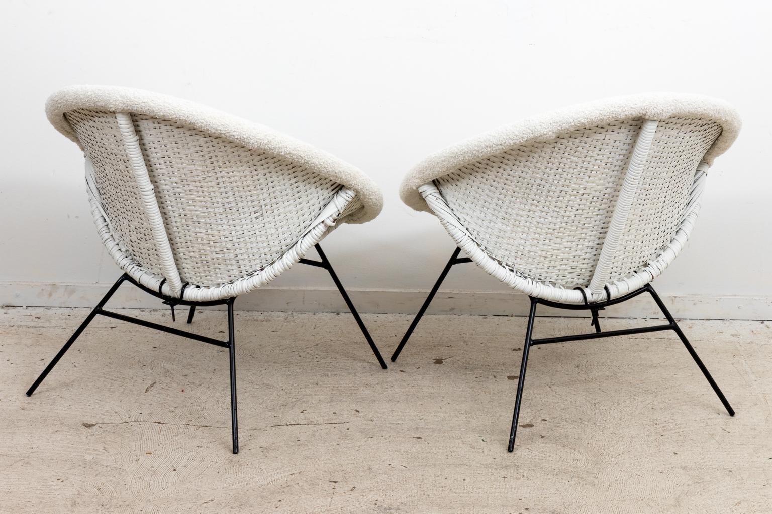 20th Century Pair of Disc Chairs For Sale