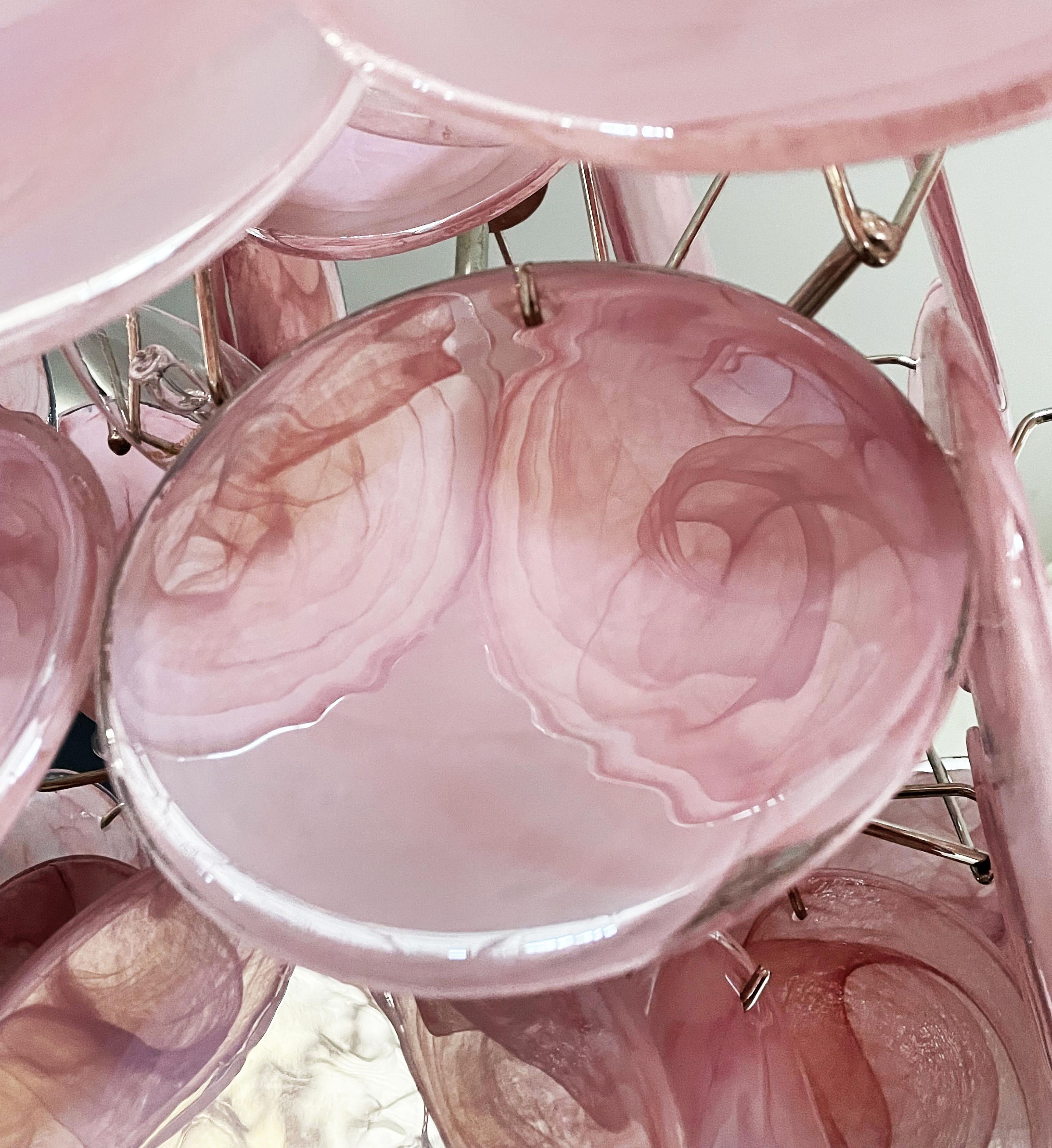 Paire de lustres en verre de Murano rose à disques de style Vistosi en vente 7