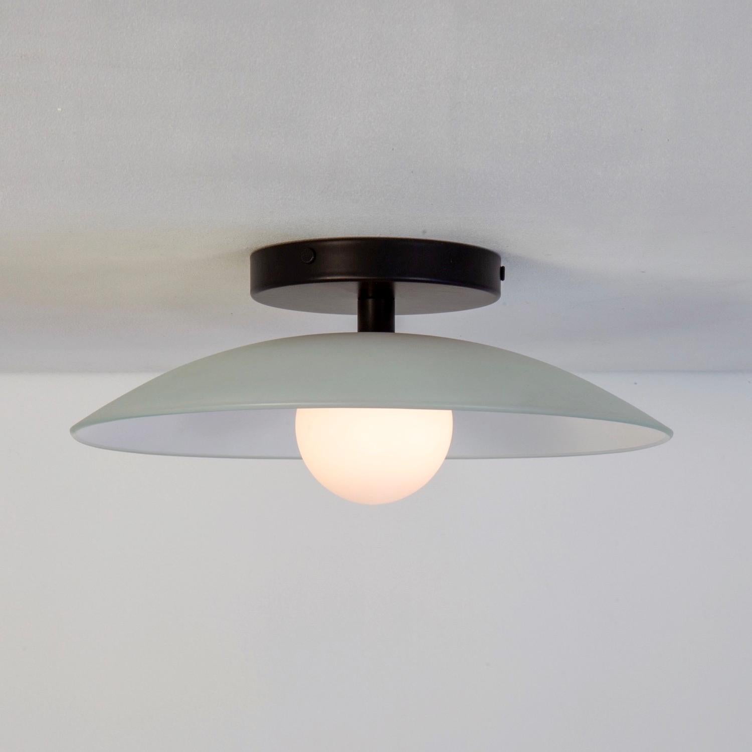 XXIe siècle et contemporain Paire d'affleurants en forme de coupelle, par RESEARCH Lighting, noir, verre 3po, fait sur commande en vente