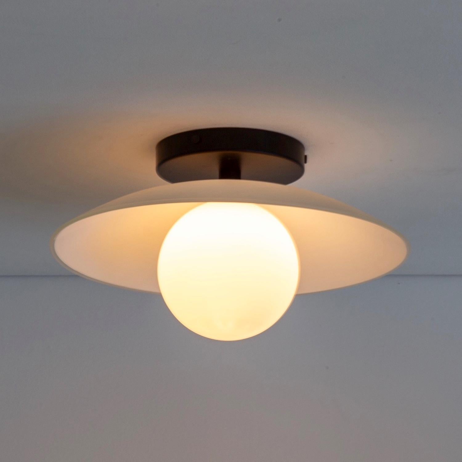 Paire d'affleurants en forme de coupelle, par RESEARCH Lighting, noir, verre de 5 po, fait sur commande en vente 2