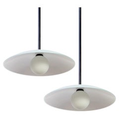 Lot de deux suspensions « Dish », RESEARCH Lighting, globe en verre de 3 pouces, fabrication sur commande