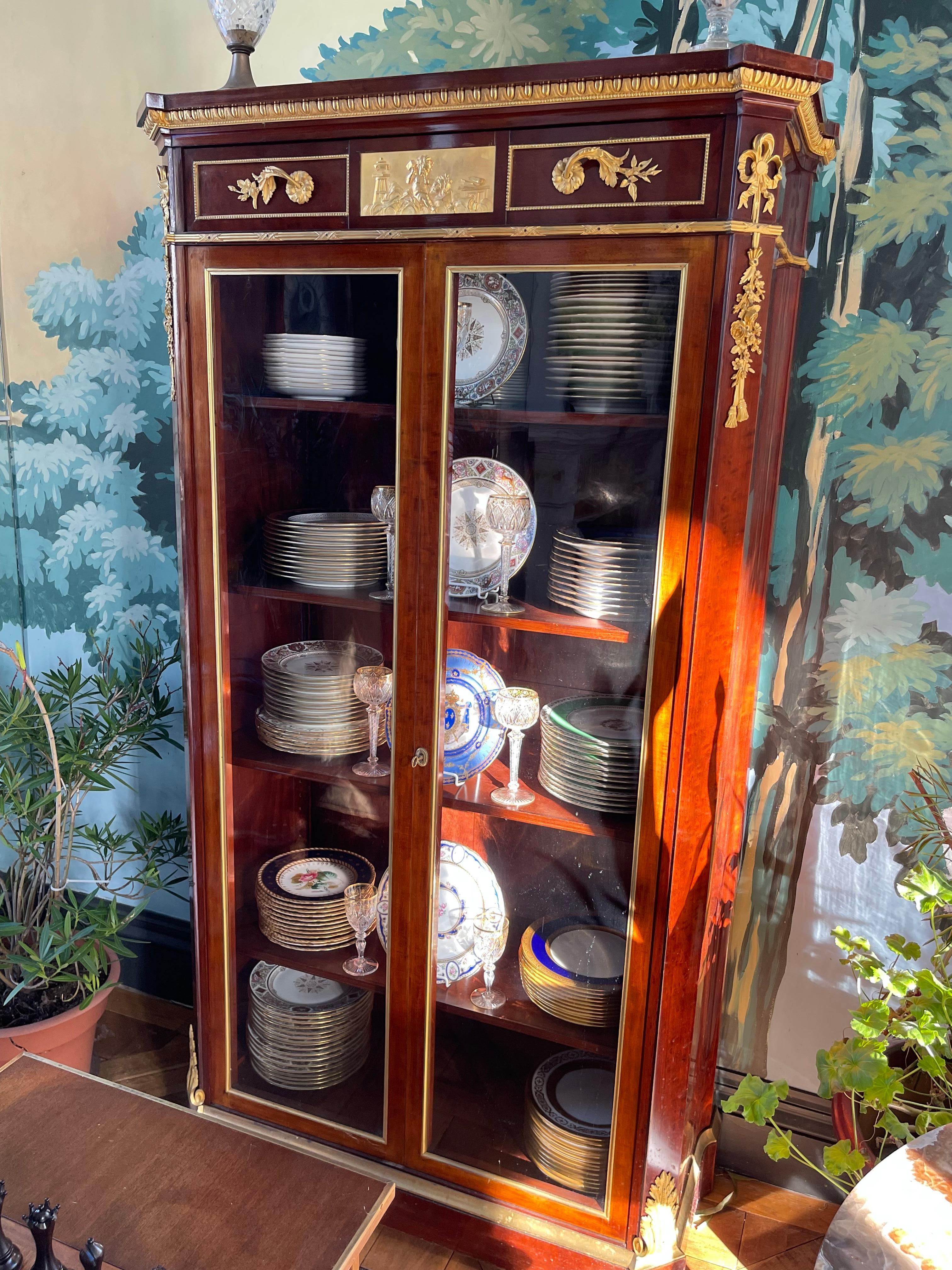 Cabinet chinois  en vente 1