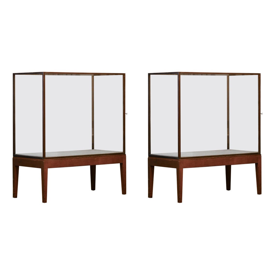 Pair of display cases, Italy 1930 – 40