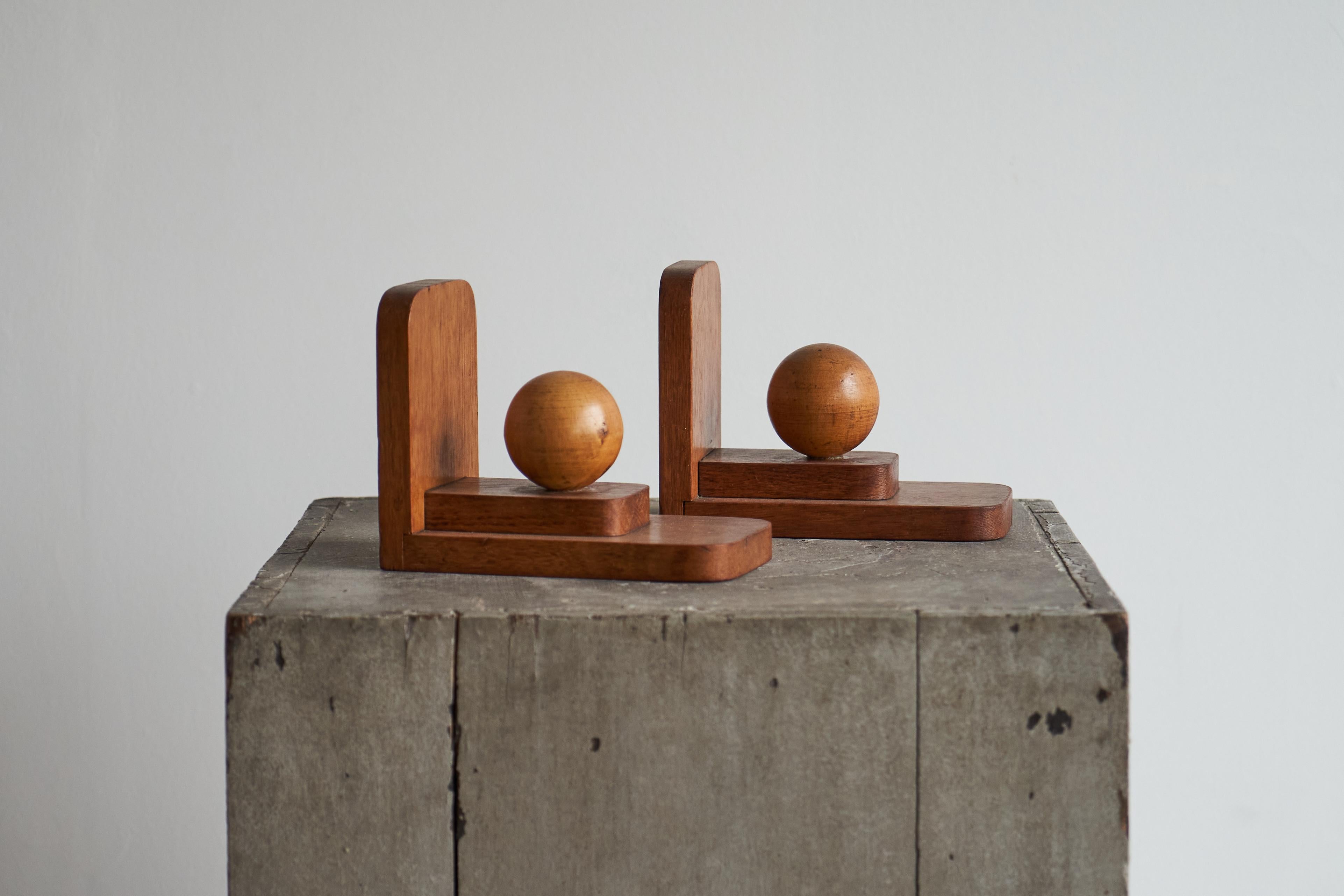 Paire de serre-livres Art Déco en Wood 1930 Bon état - En vente à Meer, VAN