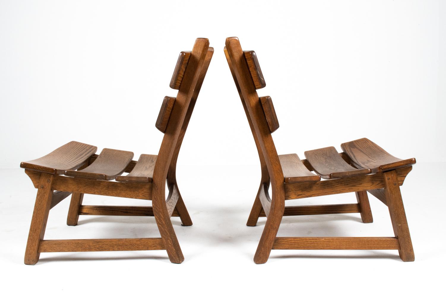 Pair of Dittmann & Co. for AWA Holland Oak Side Chairs In Good Condition For Sale In Norwalk, CT