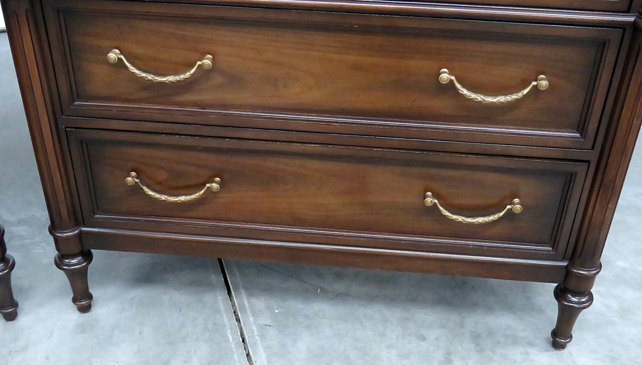 American Pair of Walnut French Louis XVI Directoire Style Commodes Nightstands 