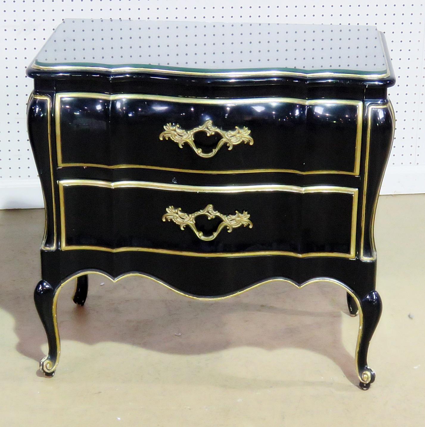 Louis XV Pair of Dixon Powdermaker Nightstands
