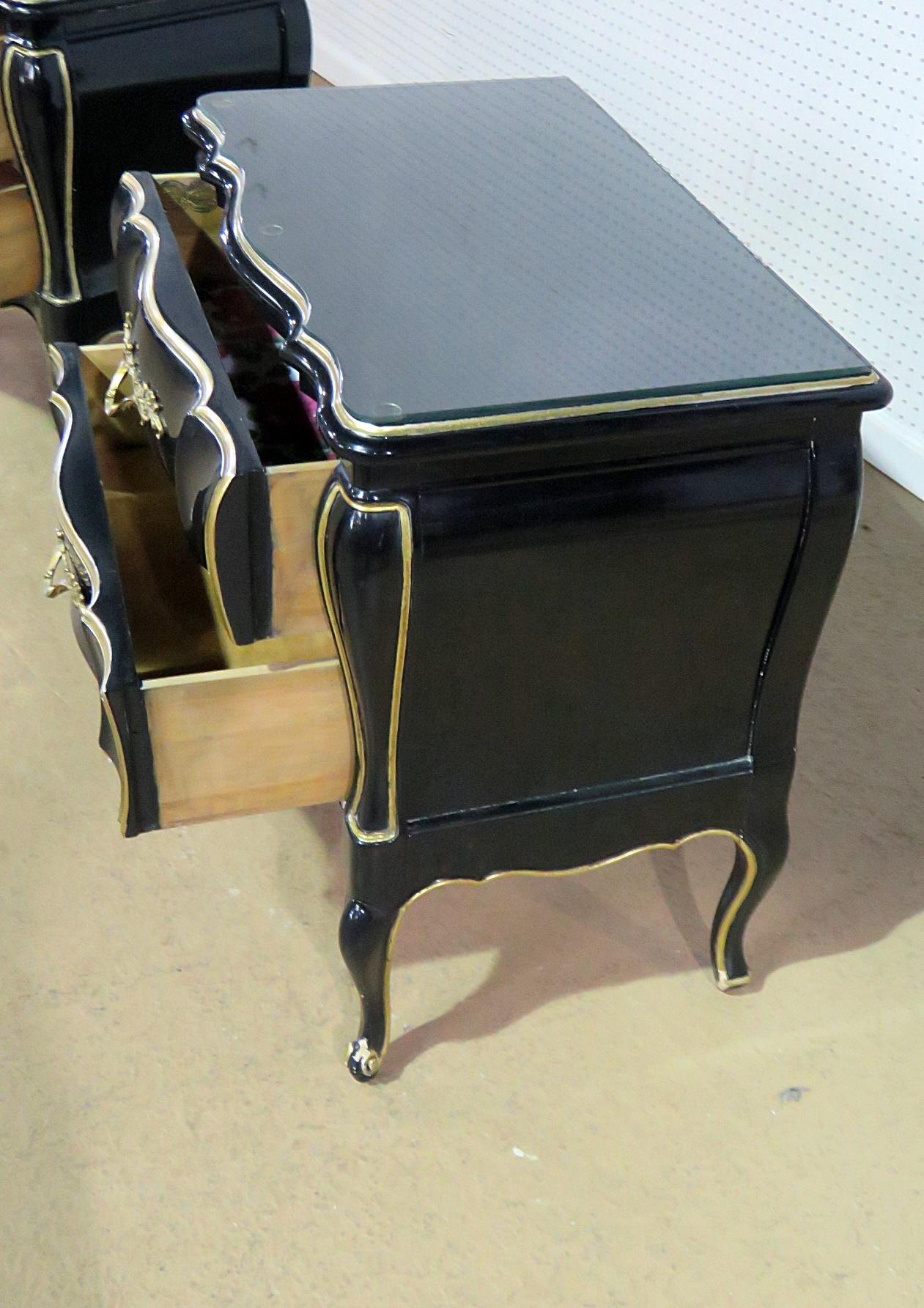 Pair of Dixon Powdermaker Nightstands In Good Condition In Swedesboro, NJ