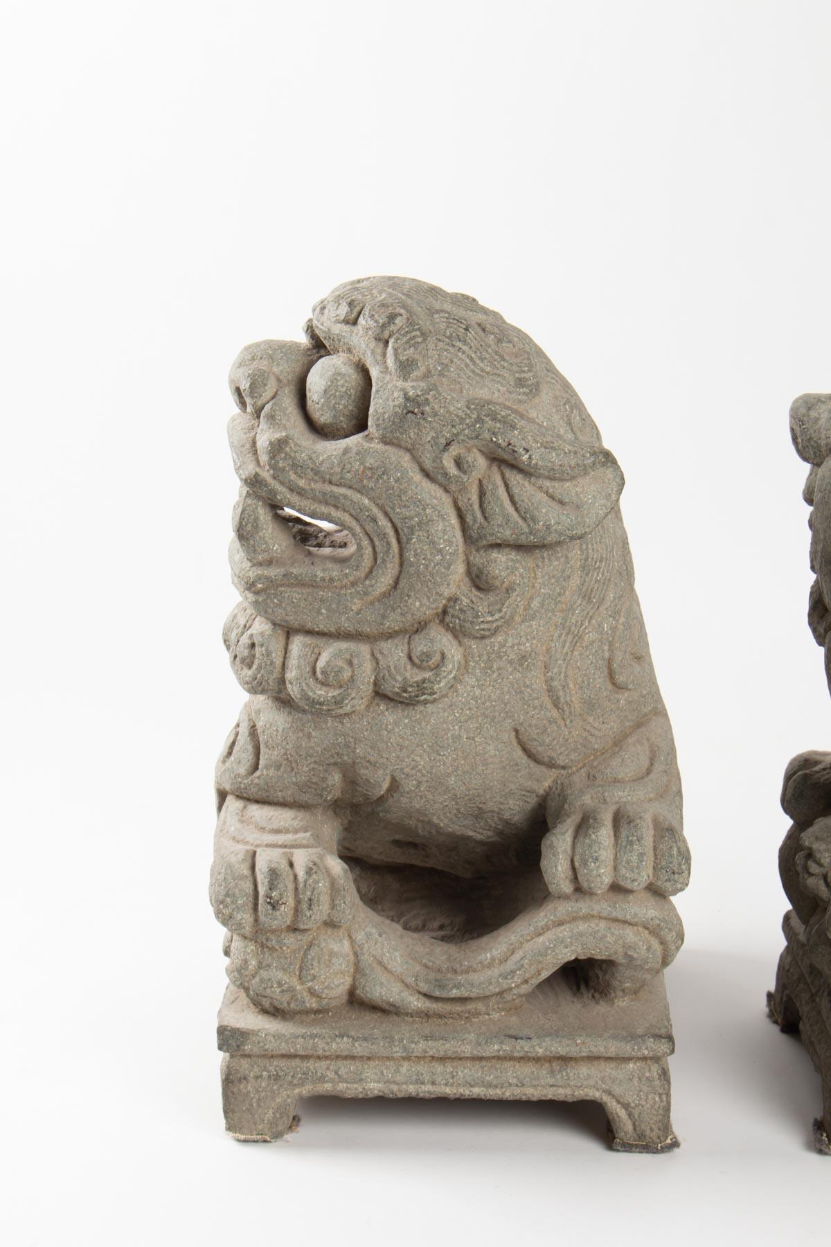 Pair of Dogs Fo Stone Monobloque, China, Early 20th Century, Art of Asia In Good Condition In Saint-Ouen, FR