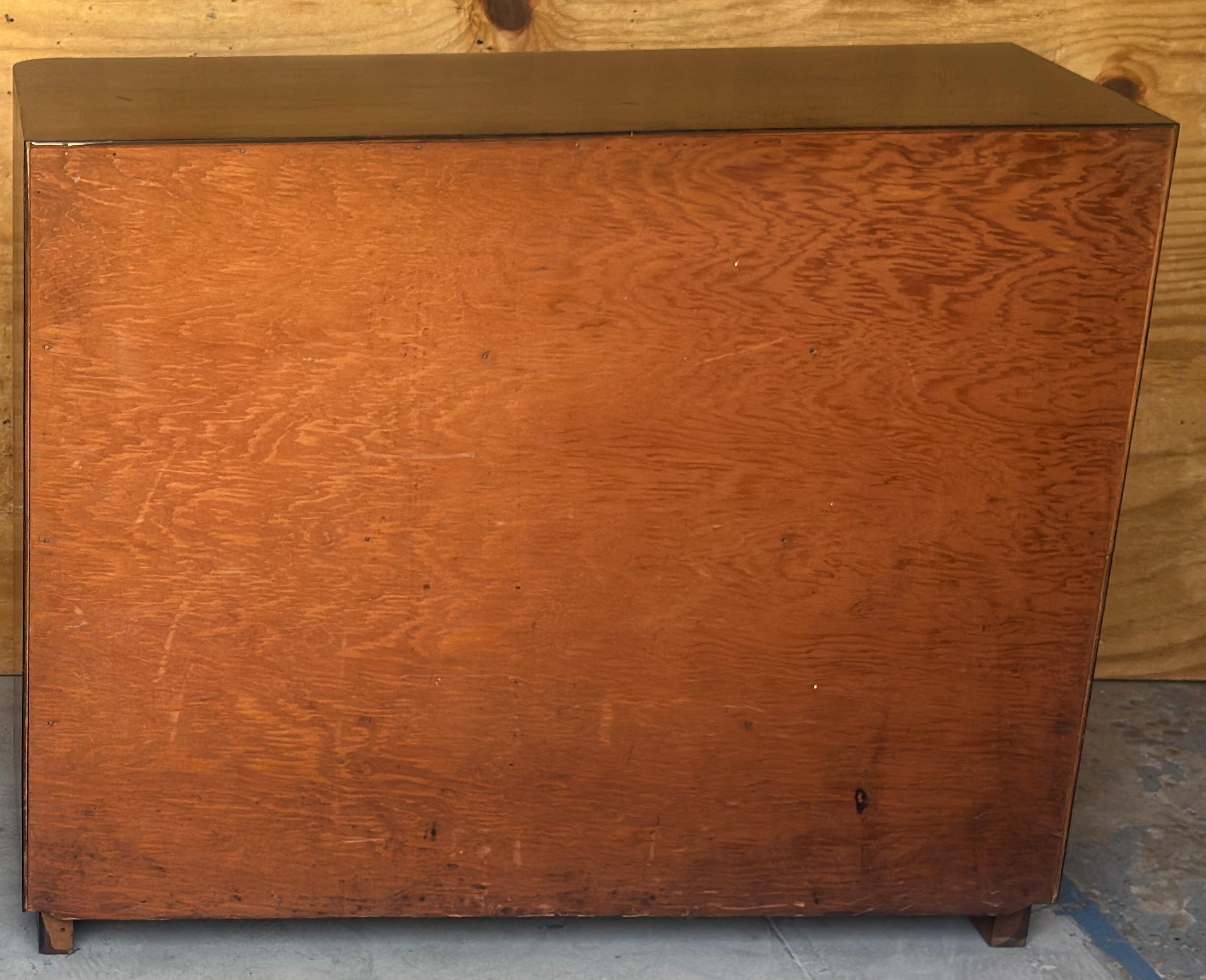 Mahogany Pair of Donald Deskey Streamlined Art Deco Chests, USA, Circa 1930s For Sale
