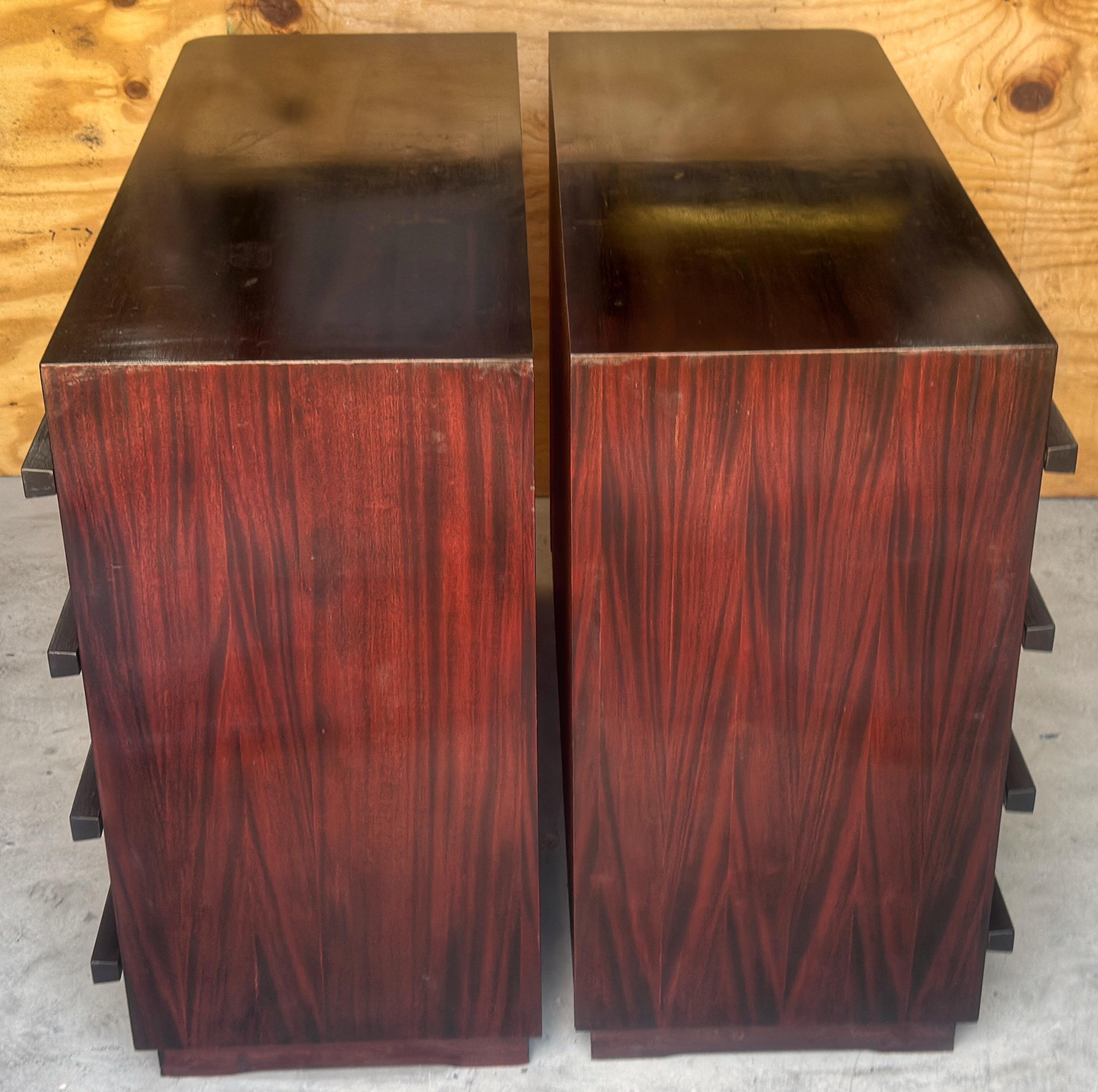 Pair of Donald Deskey Streamlined Art Deco Chests, USA, Circa 1930s For Sale 1
