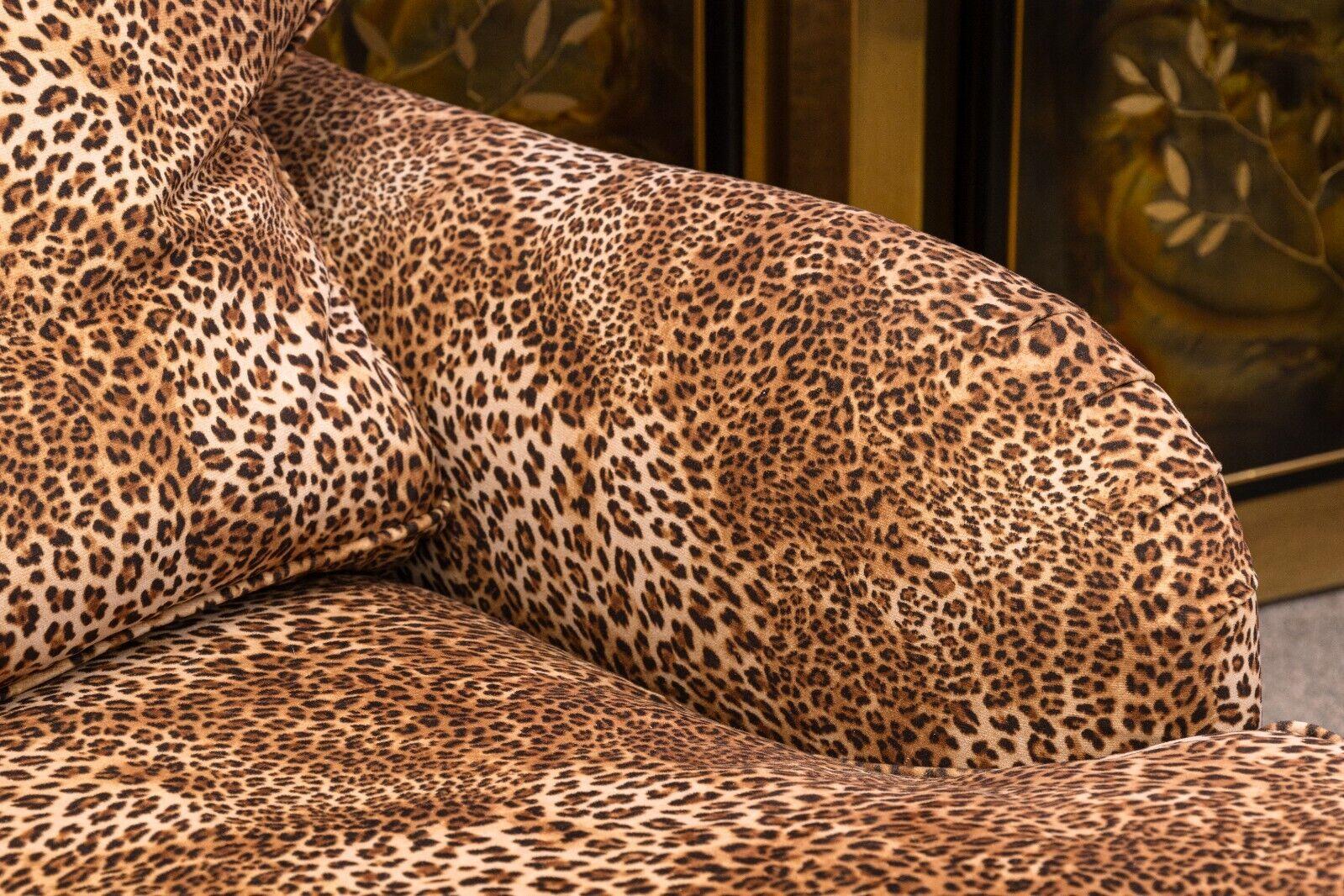 Pair of Donghia Leopard Print Left and Right Hand Chaise with Matching Ottomans 4