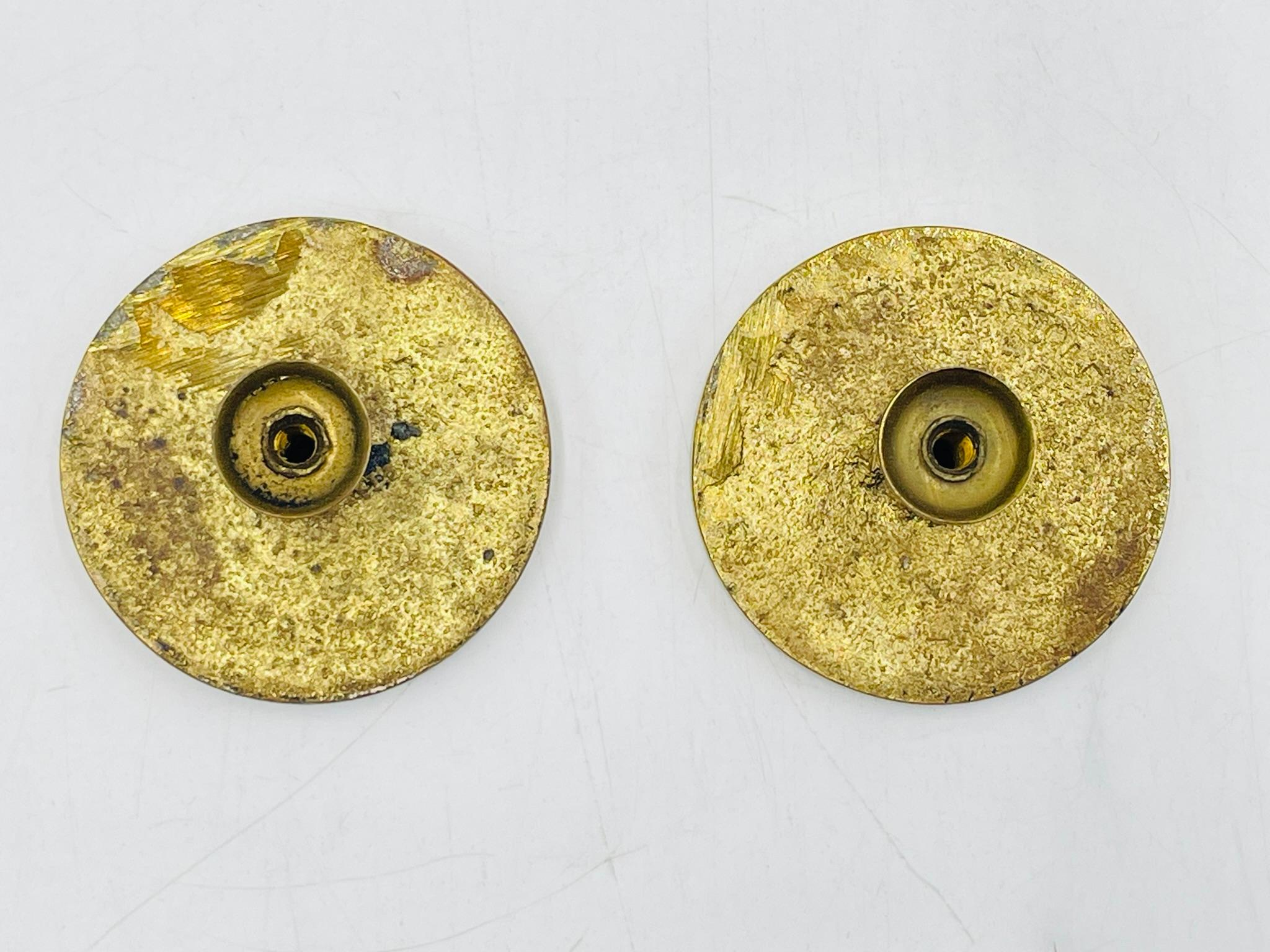 Laiton Paire de poignées de porte en laiton et coquillage d'haliotide par Peñoles, Mexique, années 1950 en vente