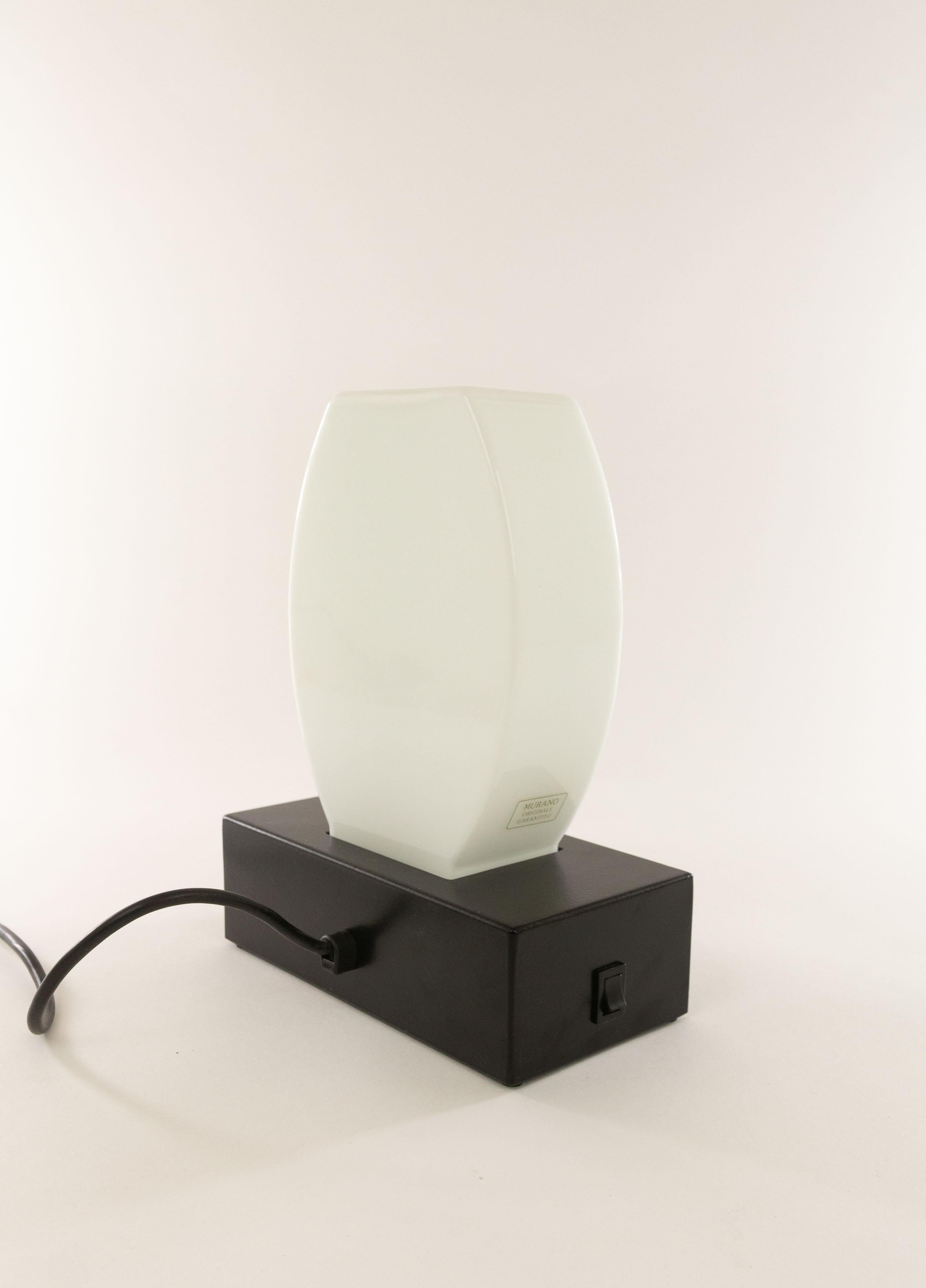 Lacquered Pair of Dorane Table Lamps by Ettore Sottsass for Stilnovo, 1970s For Sale