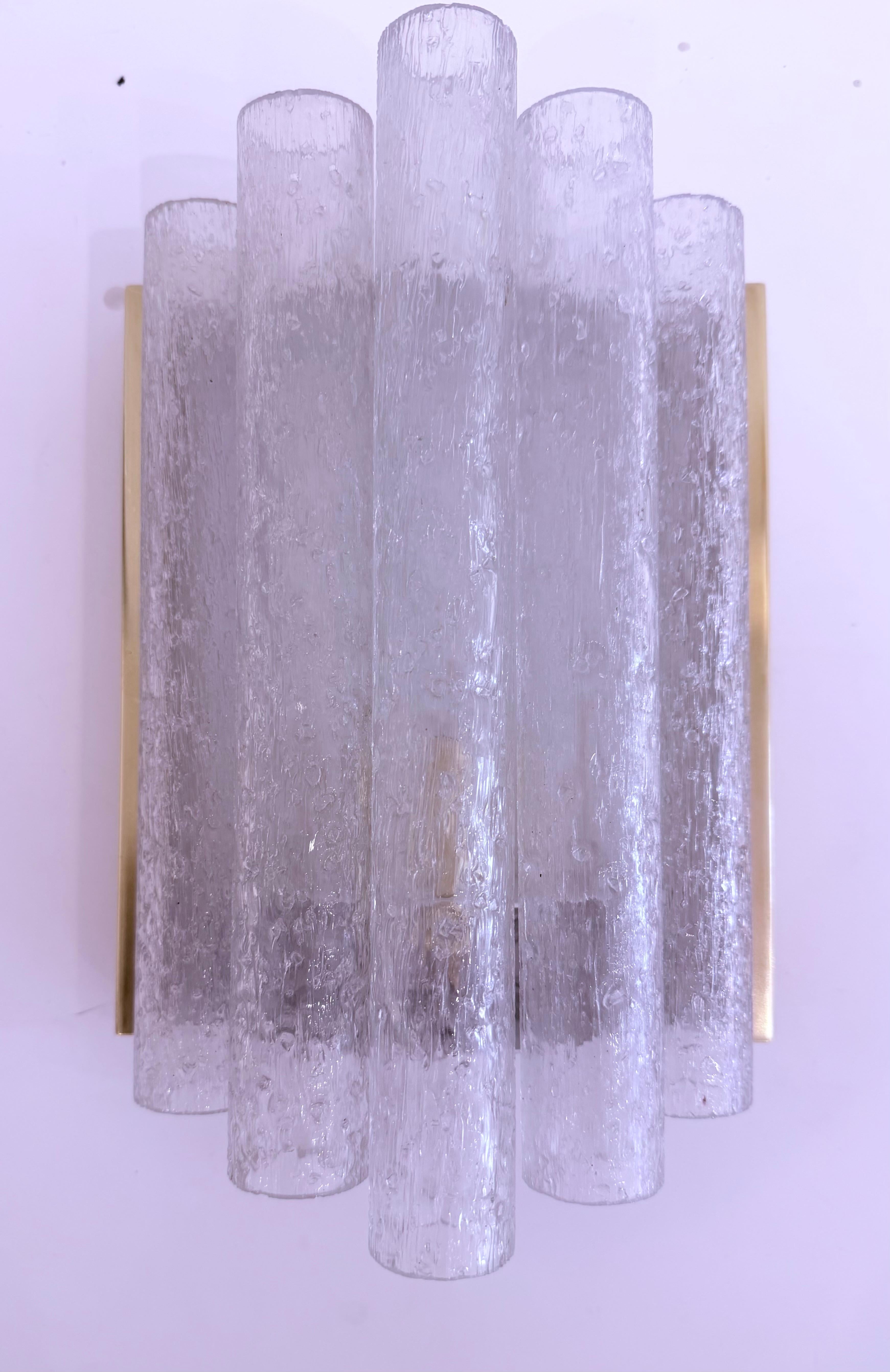 Mid-Century moderno Coppia di lampade da parete Doria in vetro del 1960, metà del secolo scorso in vendita