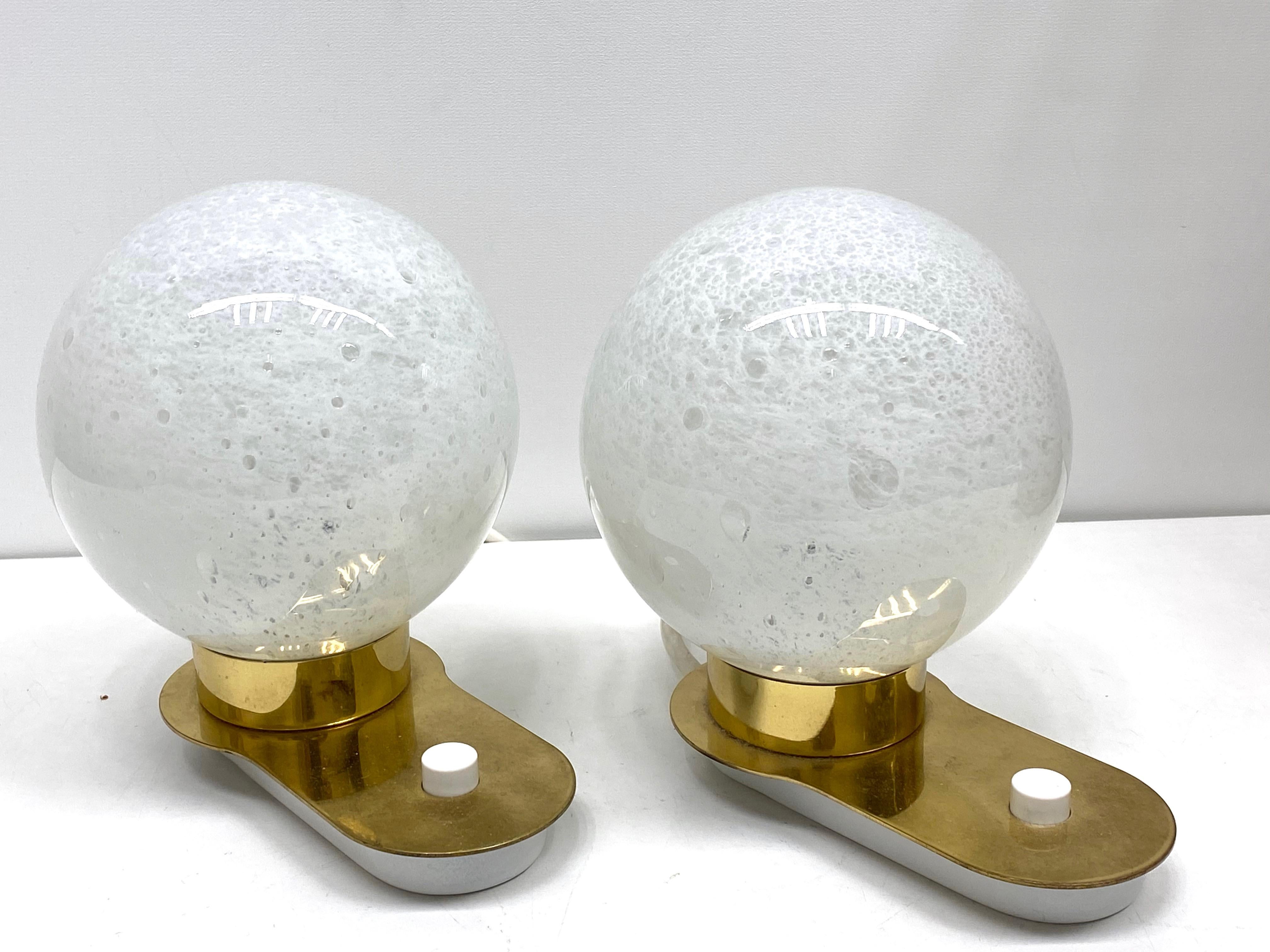 Pair of Doria Leuchten Murano Glass Ball Side or Table Lamps, 1970s, German In Good Condition In Nuernberg, DE