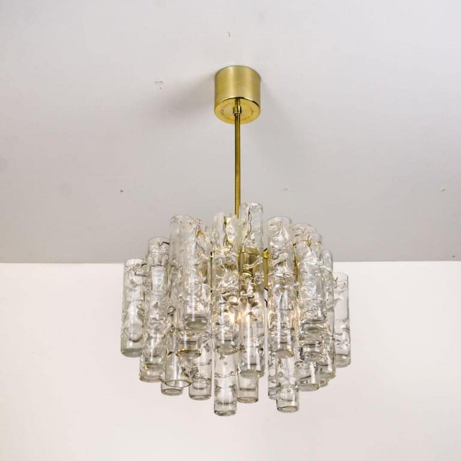 Pareja de apliques Doria en latón y cristal, años 60 en venta 4