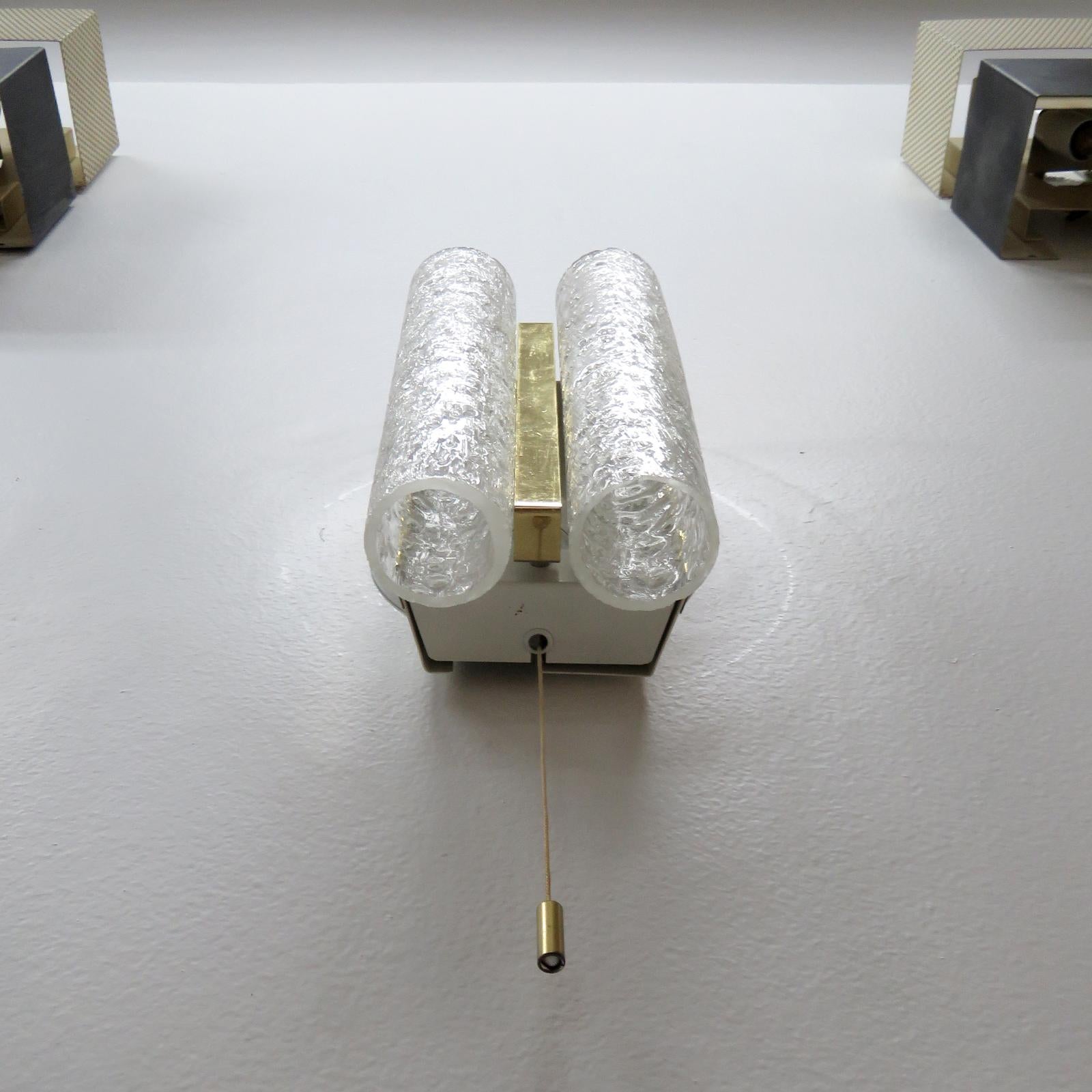 Metà XX secolo Coppia di lampade da parete Doria, 1960 in vendita