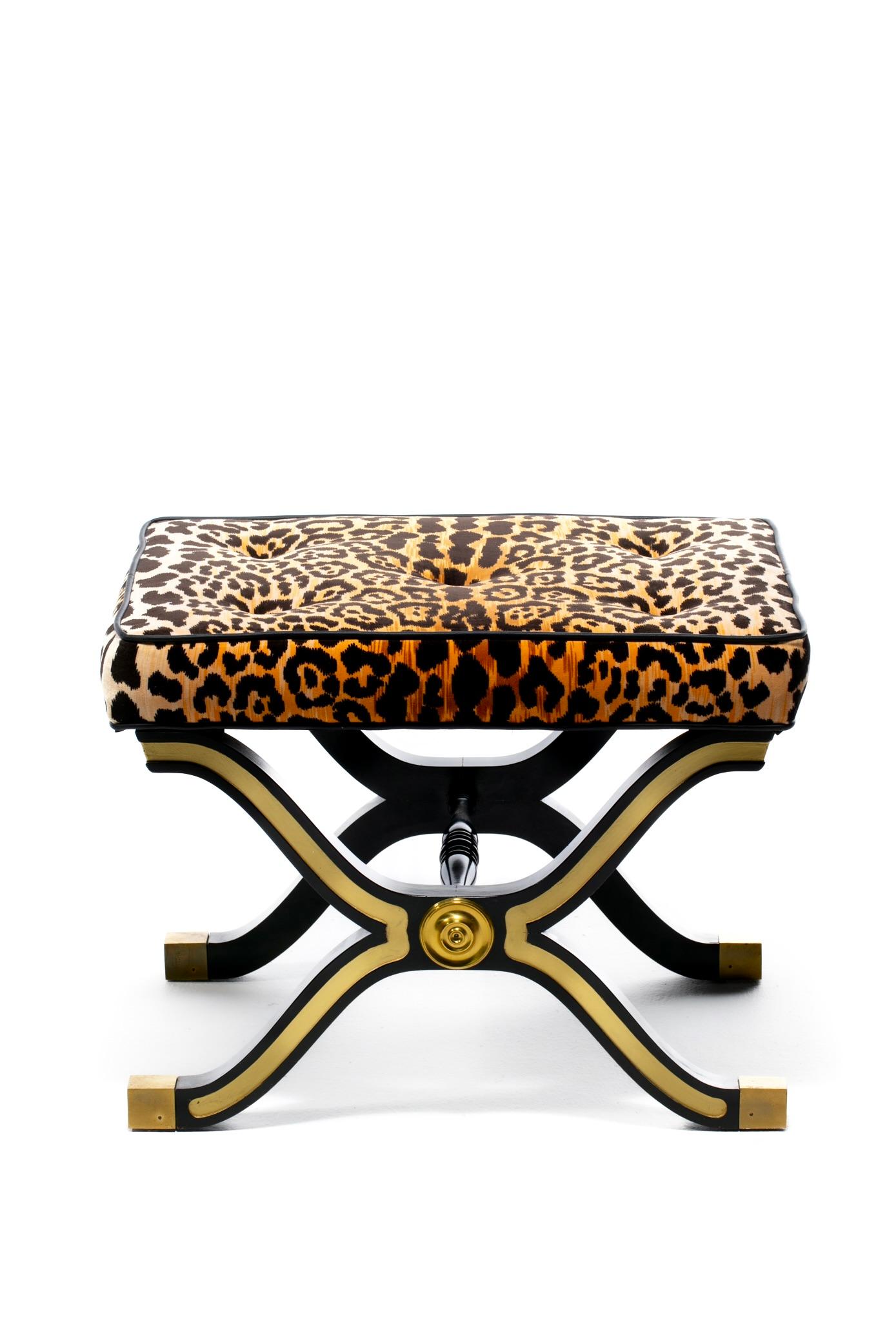 Paire de tabourets / bancs Dorothy Draper España X en velours léopard, vers 1955 en vente 10