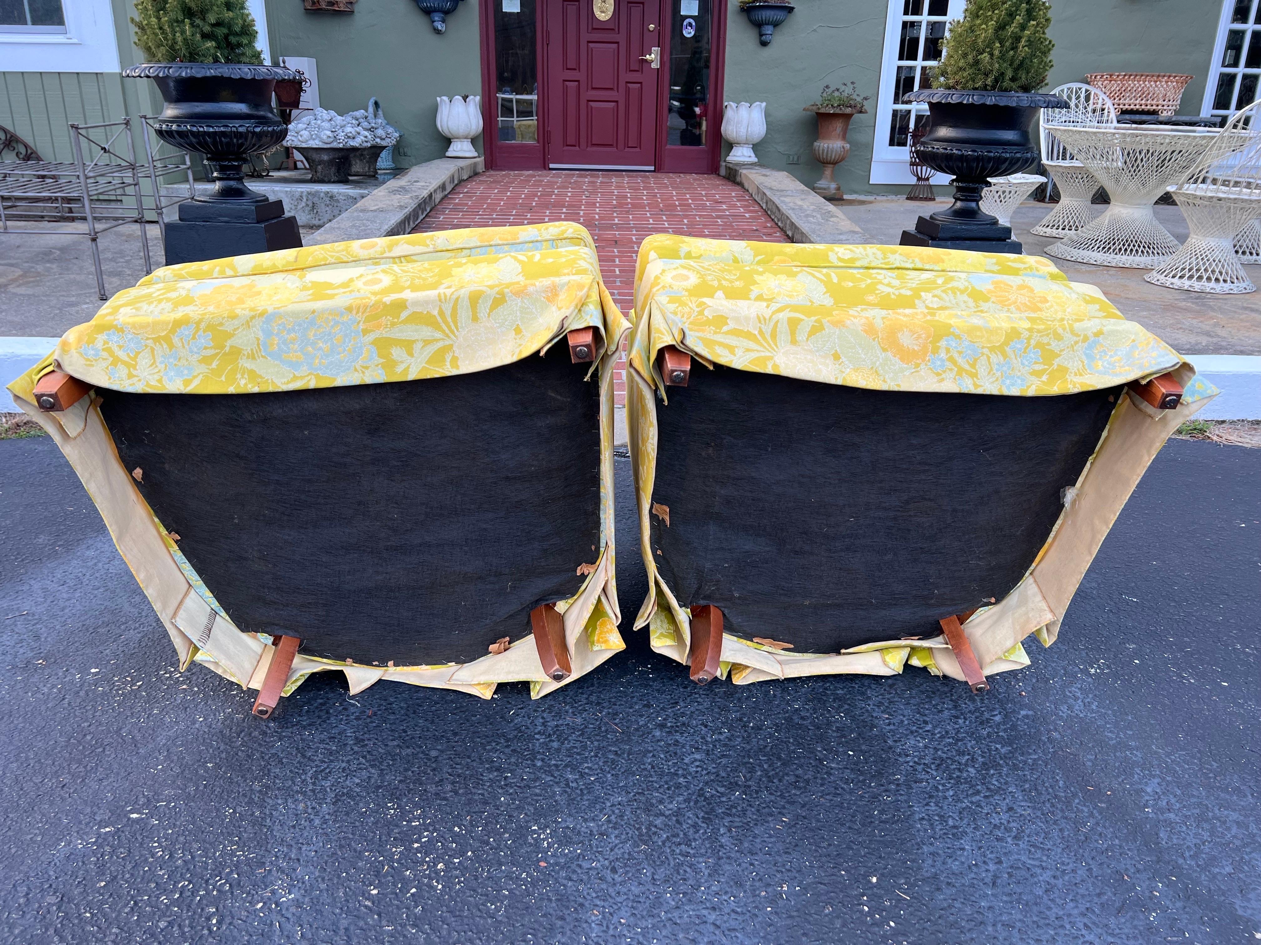 Paar Dorothy Draper Style-Stühle mit hoher Rückenlehne  im Angebot 14