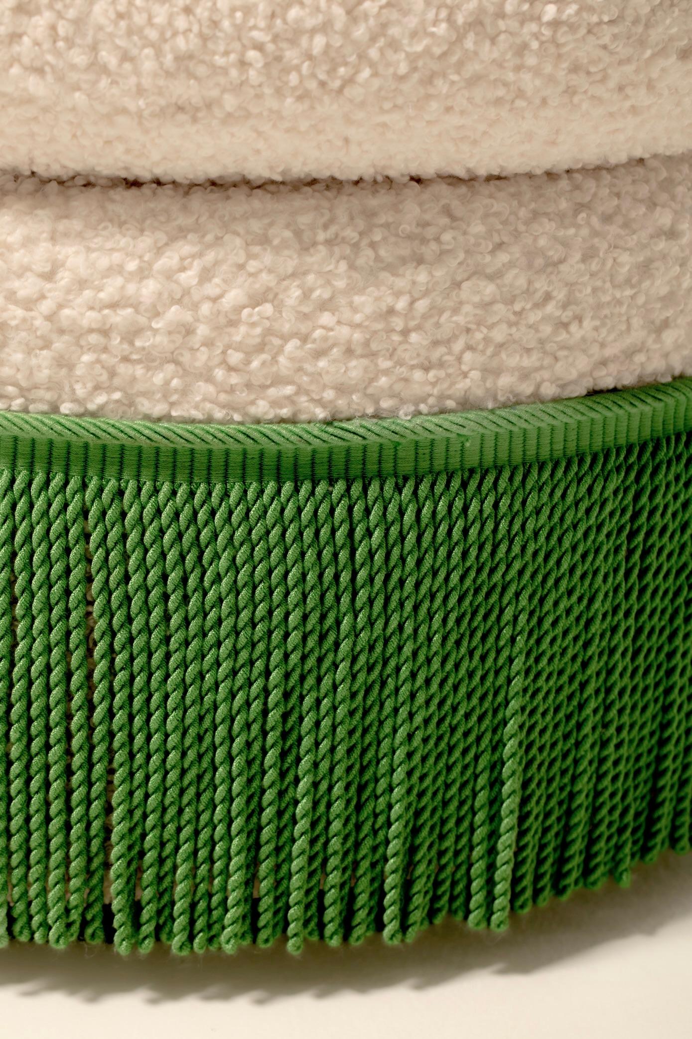 Paire de chaises pivotantes à franges festonnées de style Hollywood Regency Dorothy Draper en vente 10