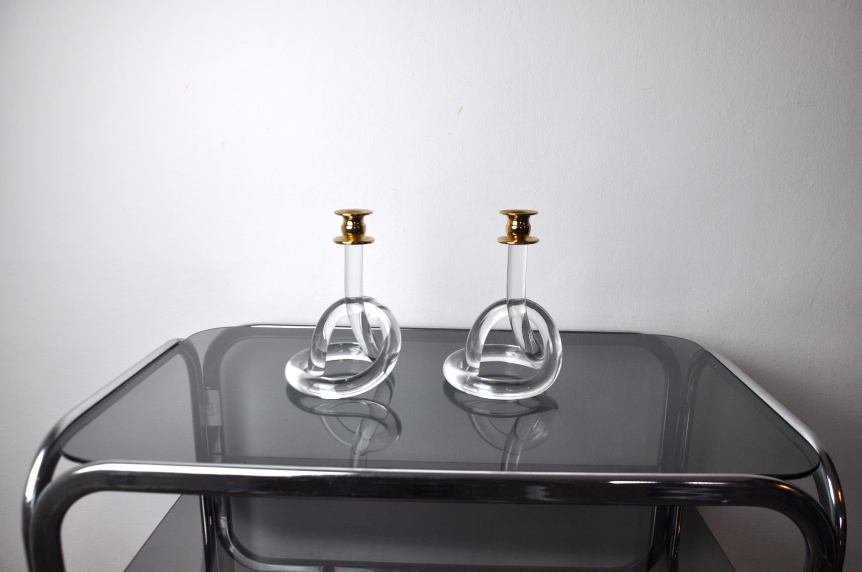 Pair of Dorothy Thorpe Lucite Candlesticks 1970 In Good Condition For Sale In BARCELONA, ES