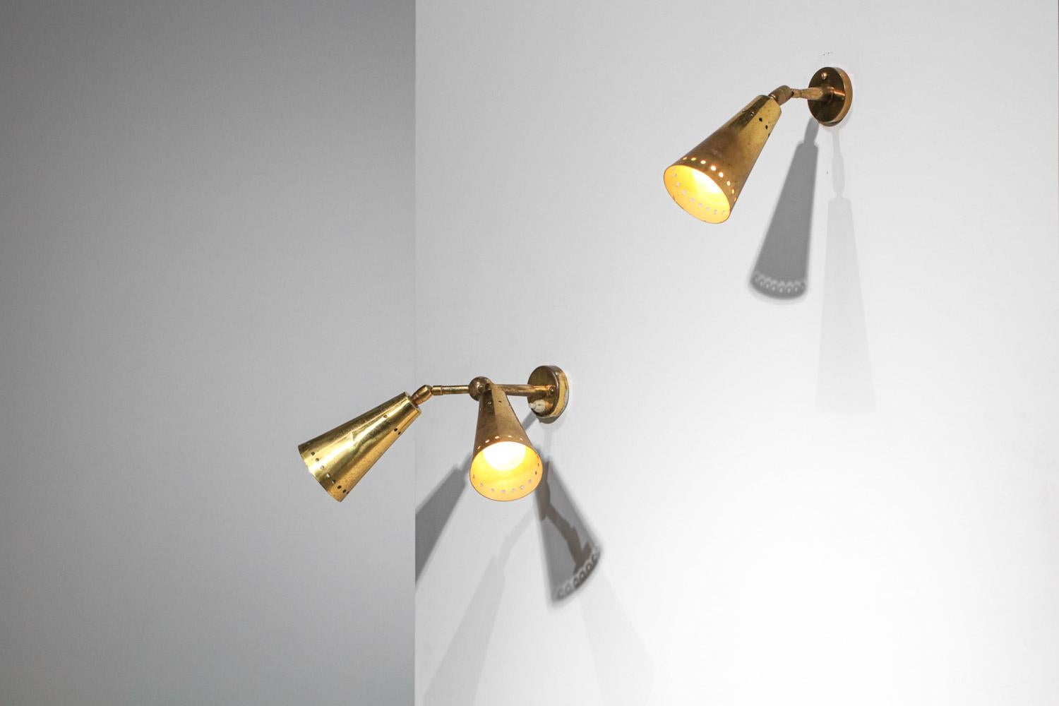 pair of double and simple Italian conical wall lights from the 1950s For Sale 5