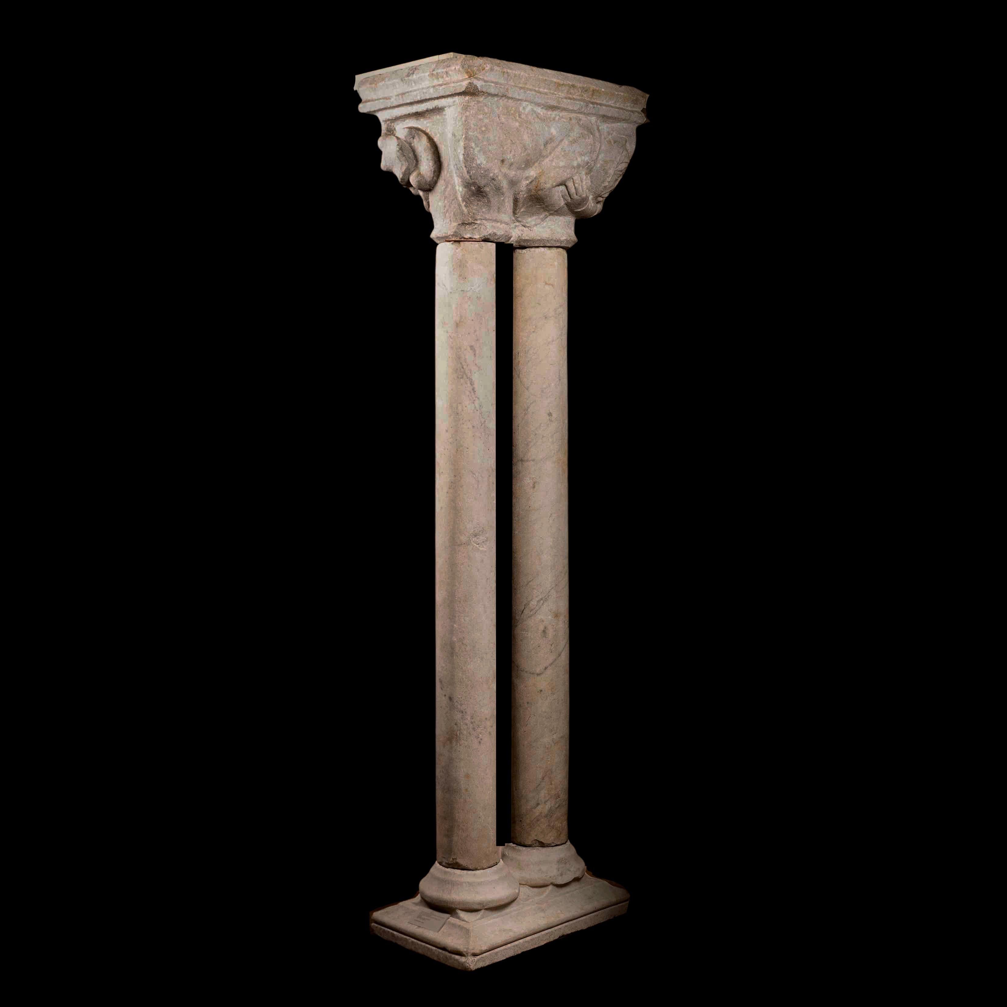 Pair of double cloister capitals on two columns.

Toulouse, Saint Augustin cloister ? , 14th century.

Saint Béat marble 

Measures: 195 x 53 x 32 cm


Double marble Saint Beat capitals richly decorated on all sides with leaves, flowers and