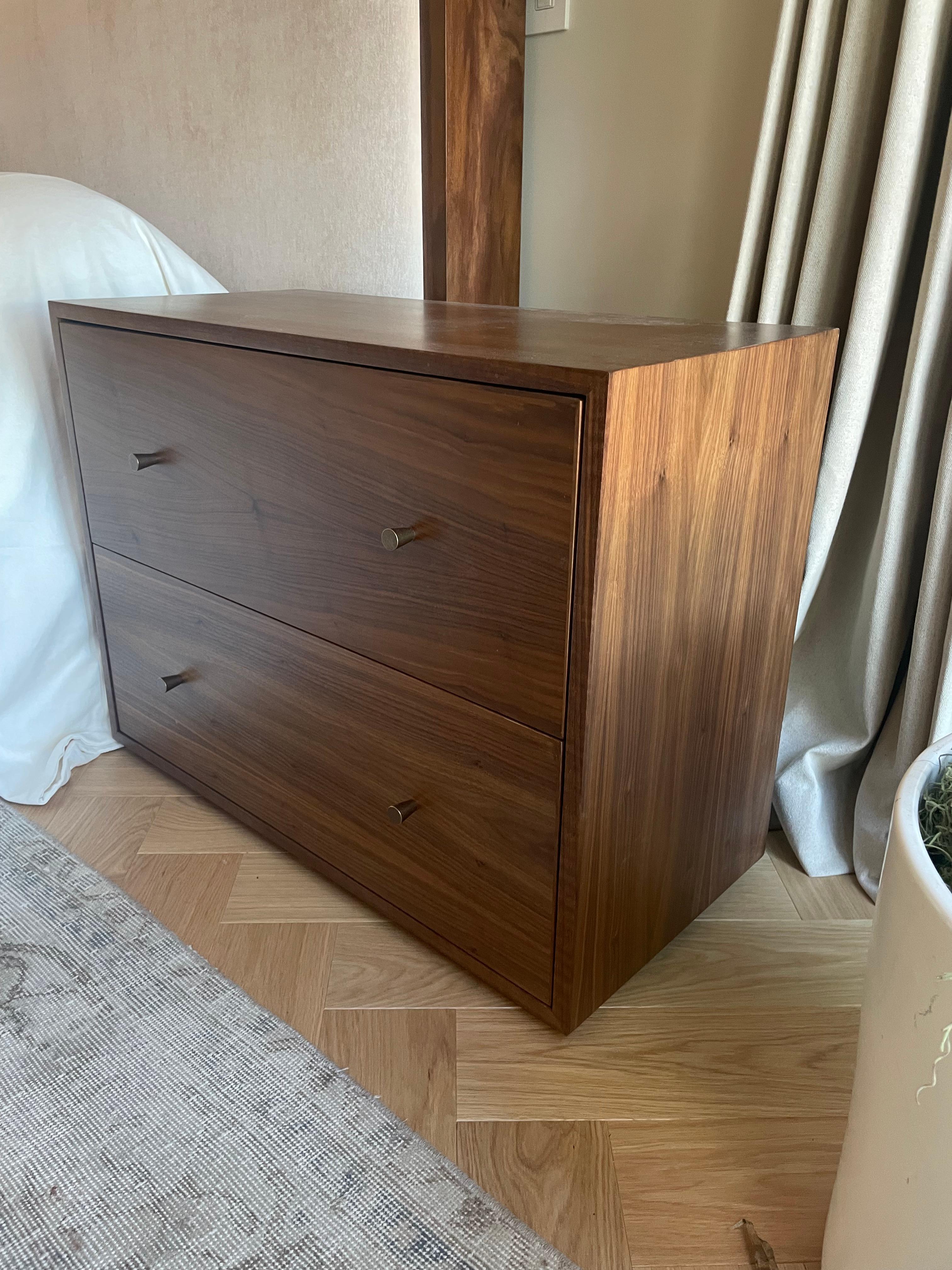 Modern Pair of Double Drawer Walnut Nightstands with Coffee-toned Finish  For Sale