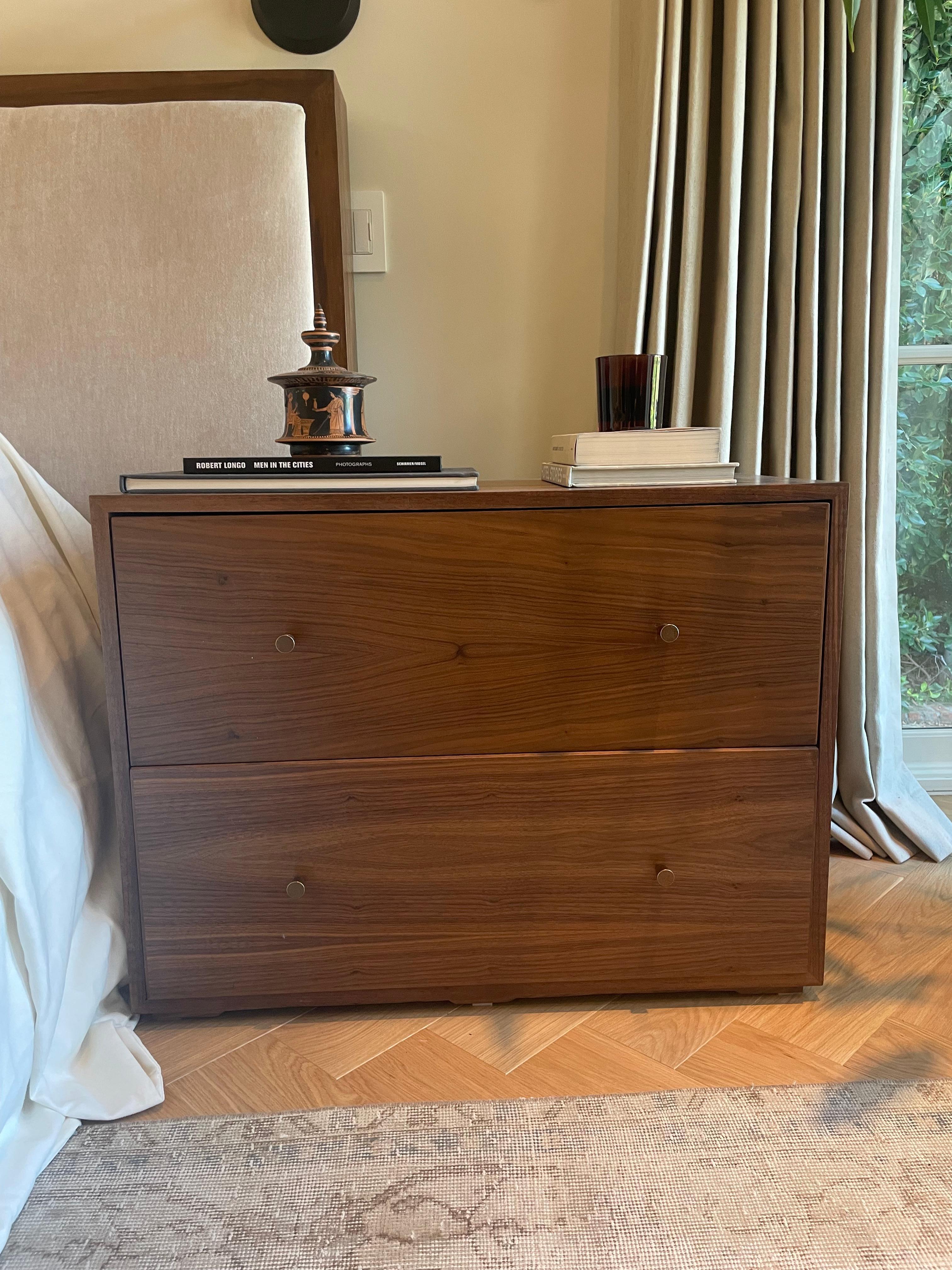 American Pair of Double Drawer Walnut Nightstands with Coffee-toned Finish  For Sale