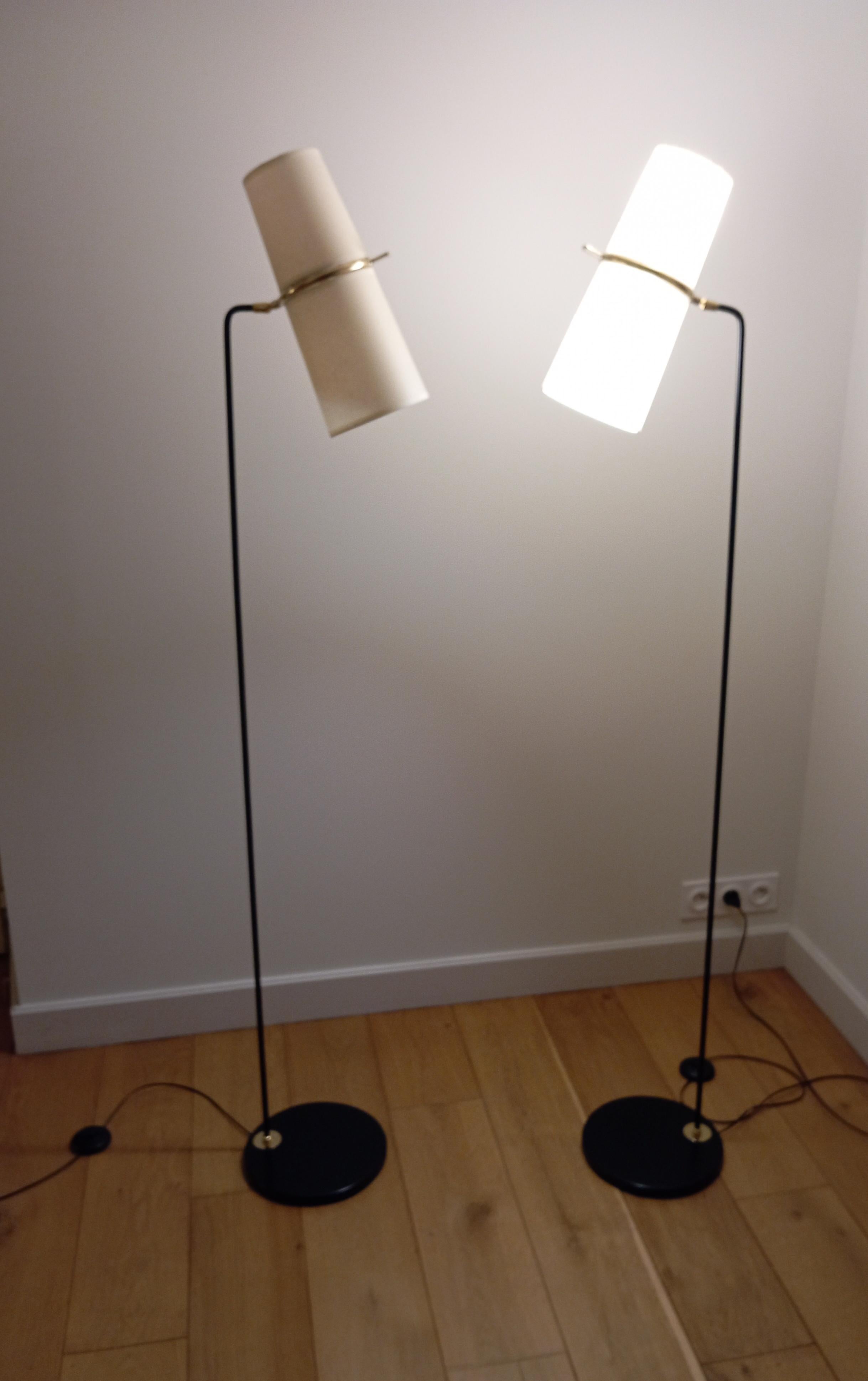 Mid-Century Modern Paire de lampadaires à double éclairage, R. Lunel. en vente