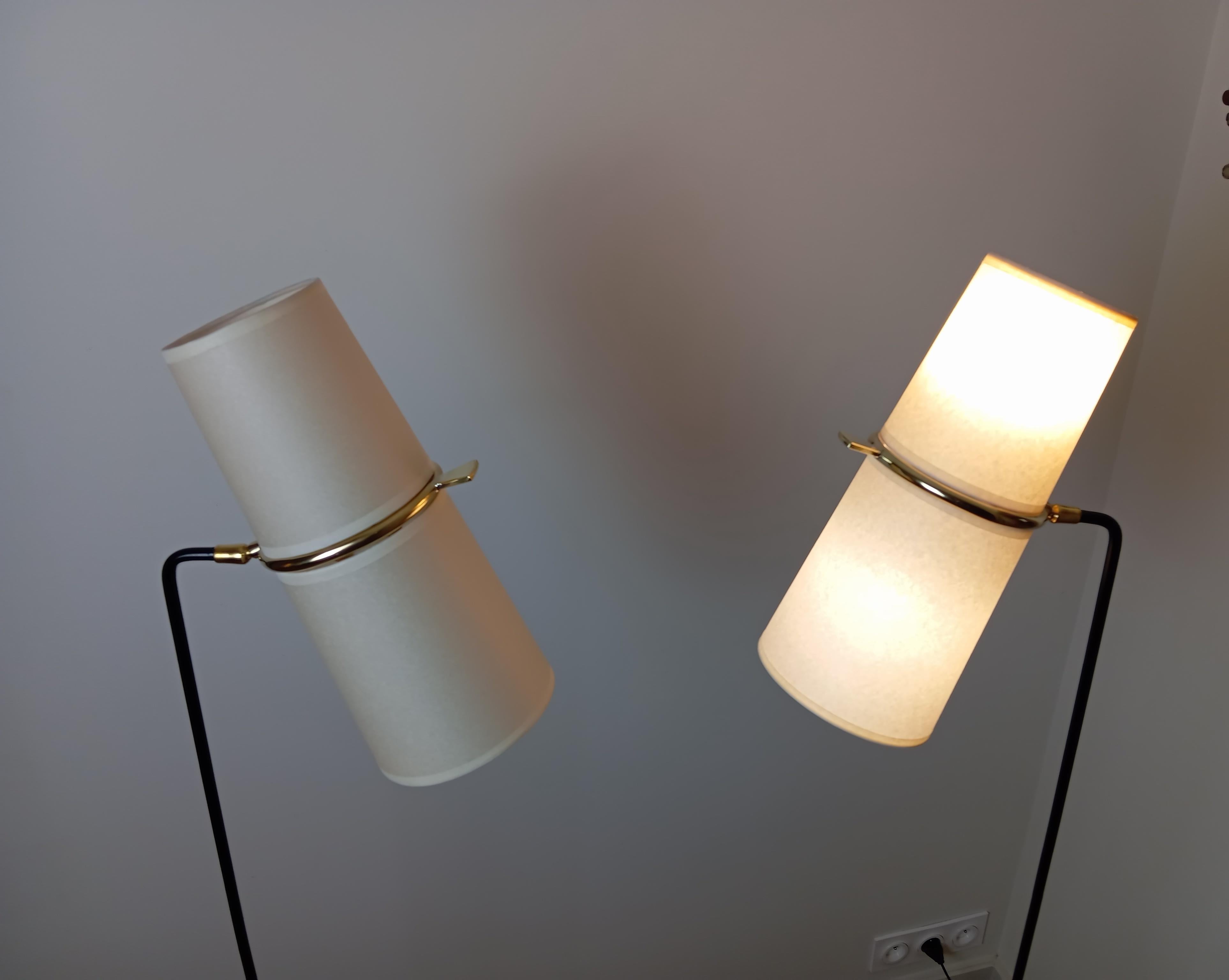 Paire de lampadaires à double éclairage, R. Lunel. Excellent état - En vente à Saint-Ouen, FR