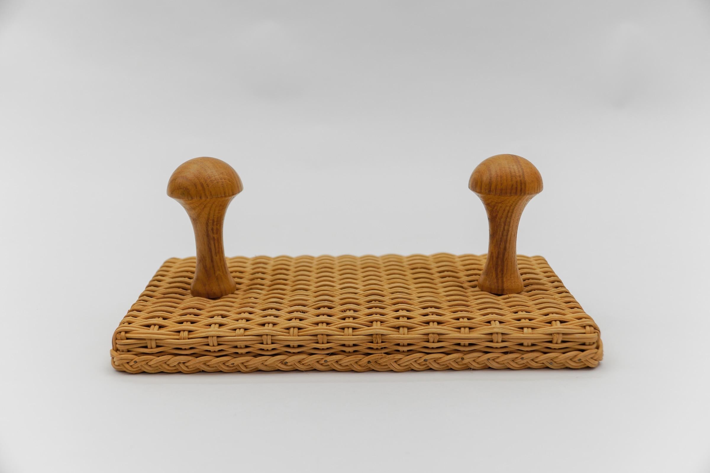 Pair of Double Scandinavian Wall Mounted Coat Hooks in Rattan and Wood, 1960s For Sale 1