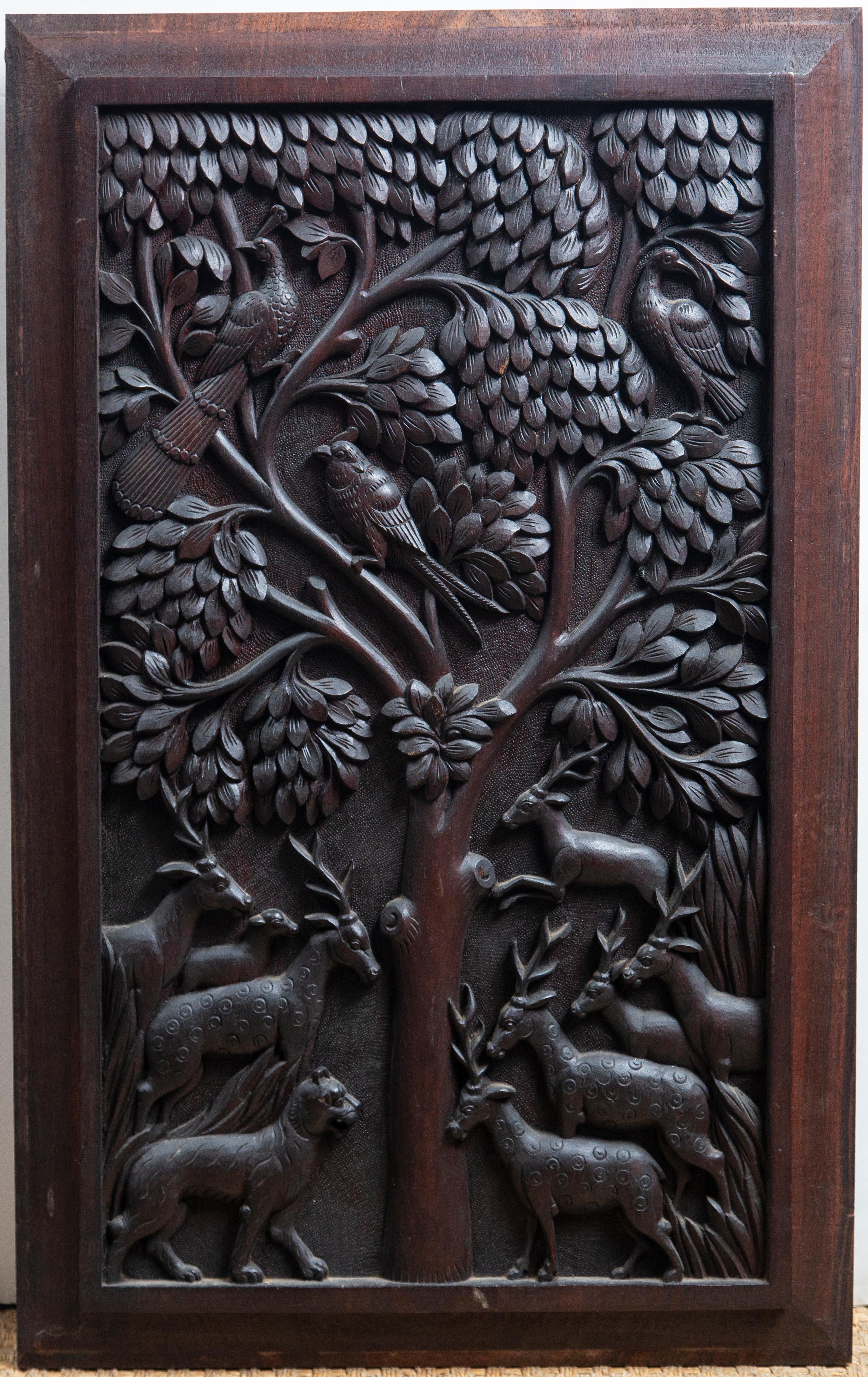 Paire de panneaux double face en bois sculpté d'Inde du Sud Bon état - En vente à Woodbury, CT