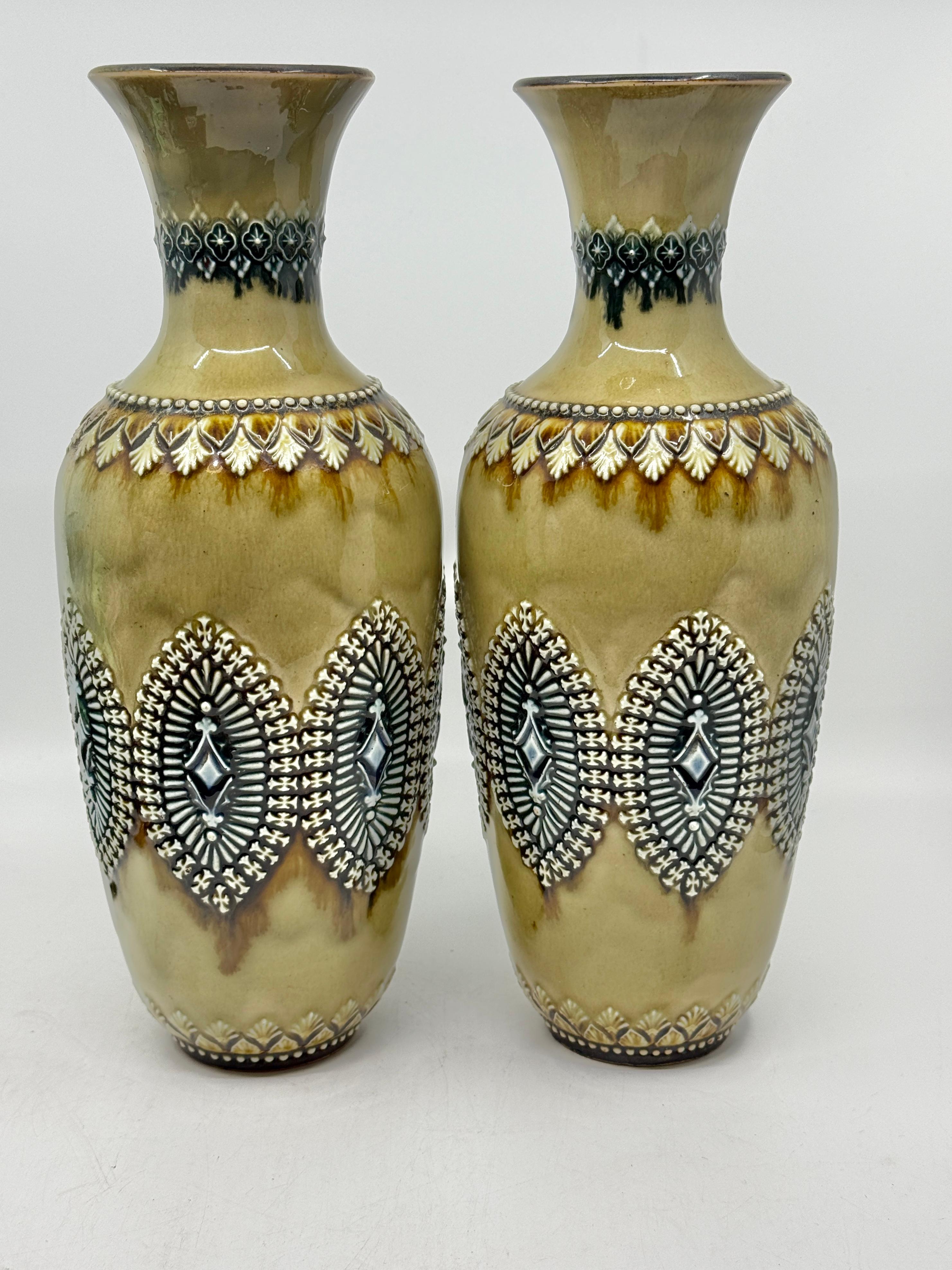 Pair of Doulton Lambeth Salt Glazed Decorated Vases 1884 in vendita 2