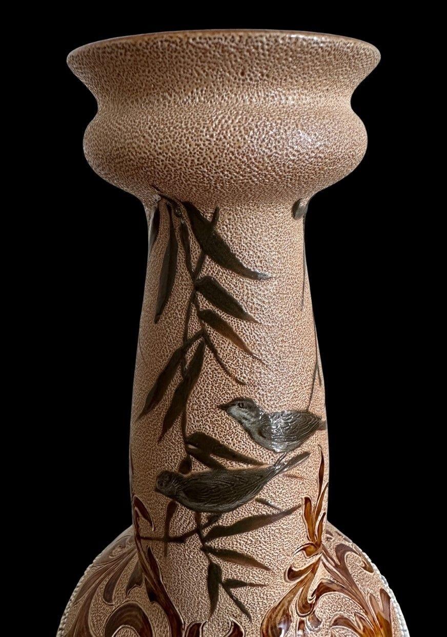 XIXe siècle Paire de vases en cuir d'agneau Doulton en vente