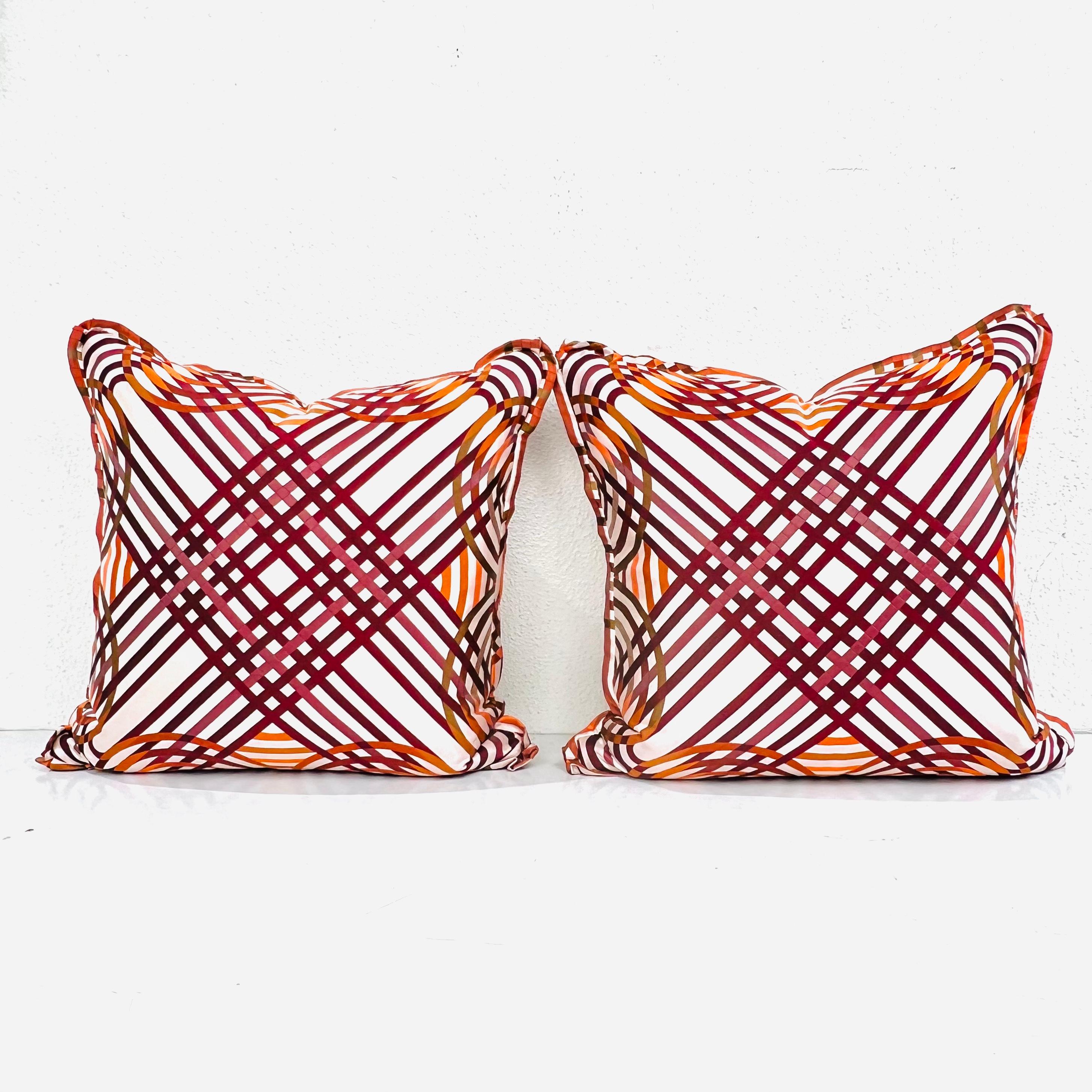 Pair of Down Pillows in Hermes Silk Spirographie Fabric For Sale 1