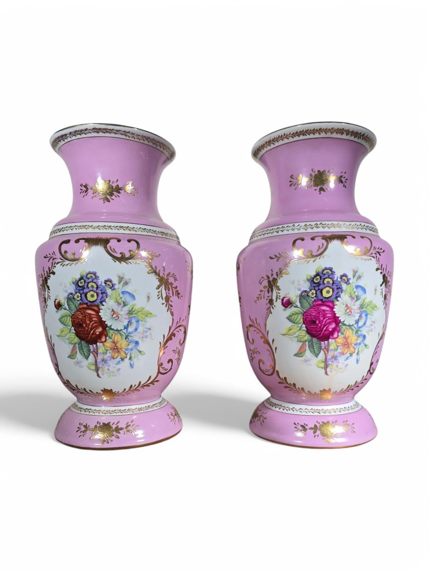 Coppia di vasi di Dresden Porcelain in vendita 5