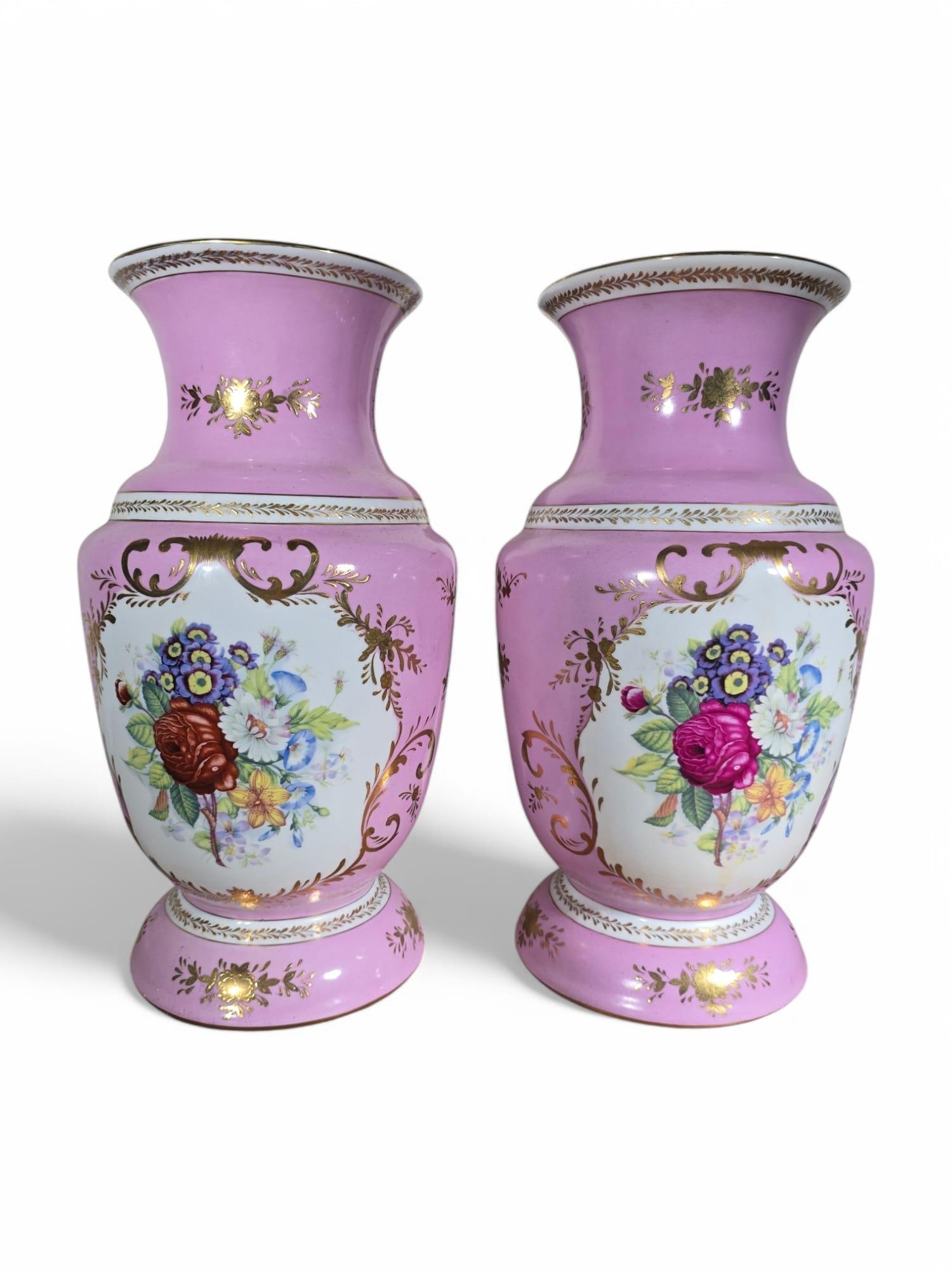 Porcellana Coppia di vasi di Dresden Porcelain in vendita
