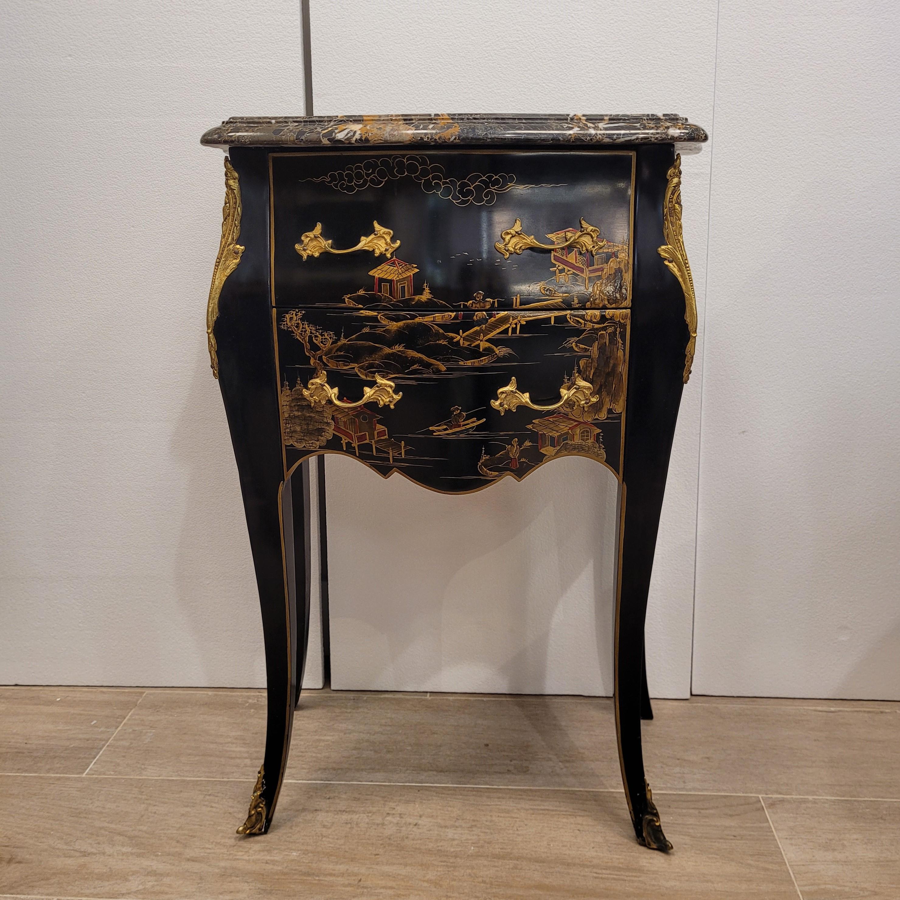 Pair of dressers with Louis XV Style chinoiseries, 1910 – France In Good Condition In Valladolid, ES