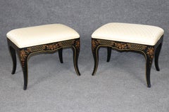 Paire de bancs décorés à la peinture ébonisée de style Chinoiserie de Drexel Heritage