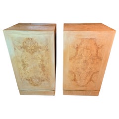 Pareja de armarios de pedestal Drexel Heritage Connoisseur Book Matched Burl, años 70