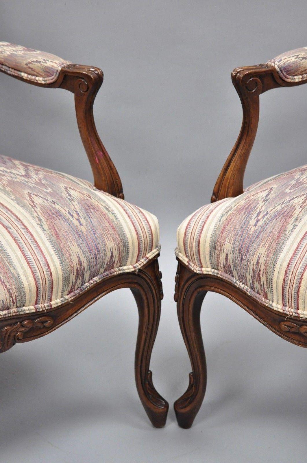 Pair of Drexel Heritage French Provincial Louis XV Style Armchairs In Good Condition In Philadelphia, PA
