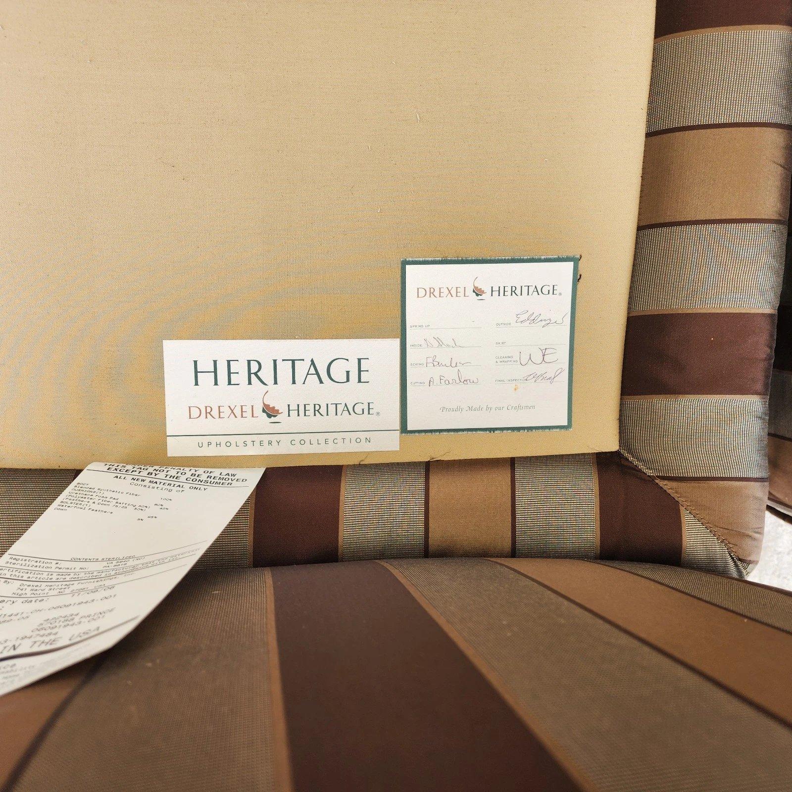 Paar Drexel Heritage Pantoffelstühle im Angebot 11