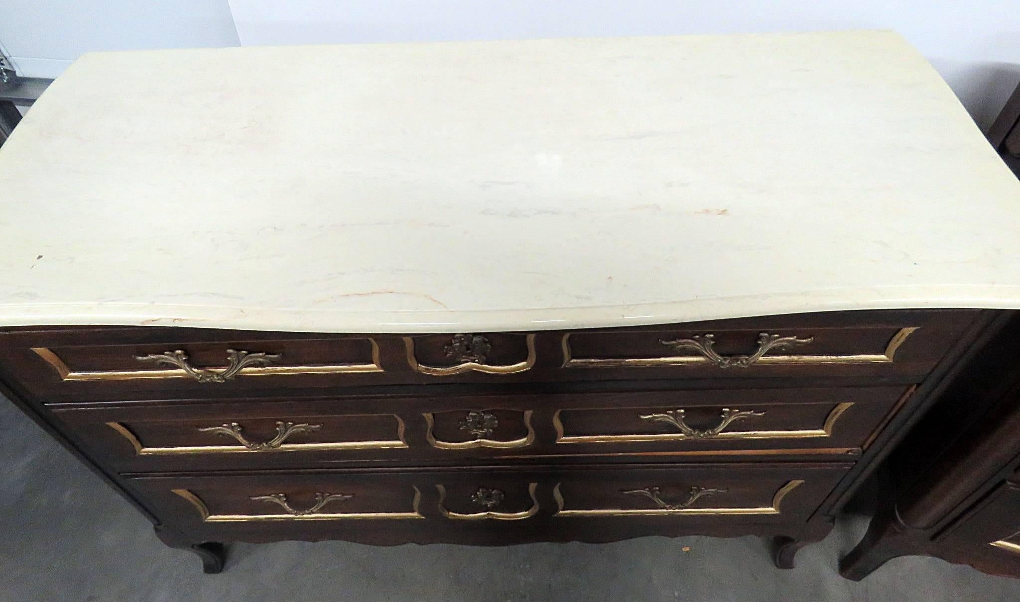 Pair of Drexel Marble-Top Commodes In Good Condition In Swedesboro, NJ